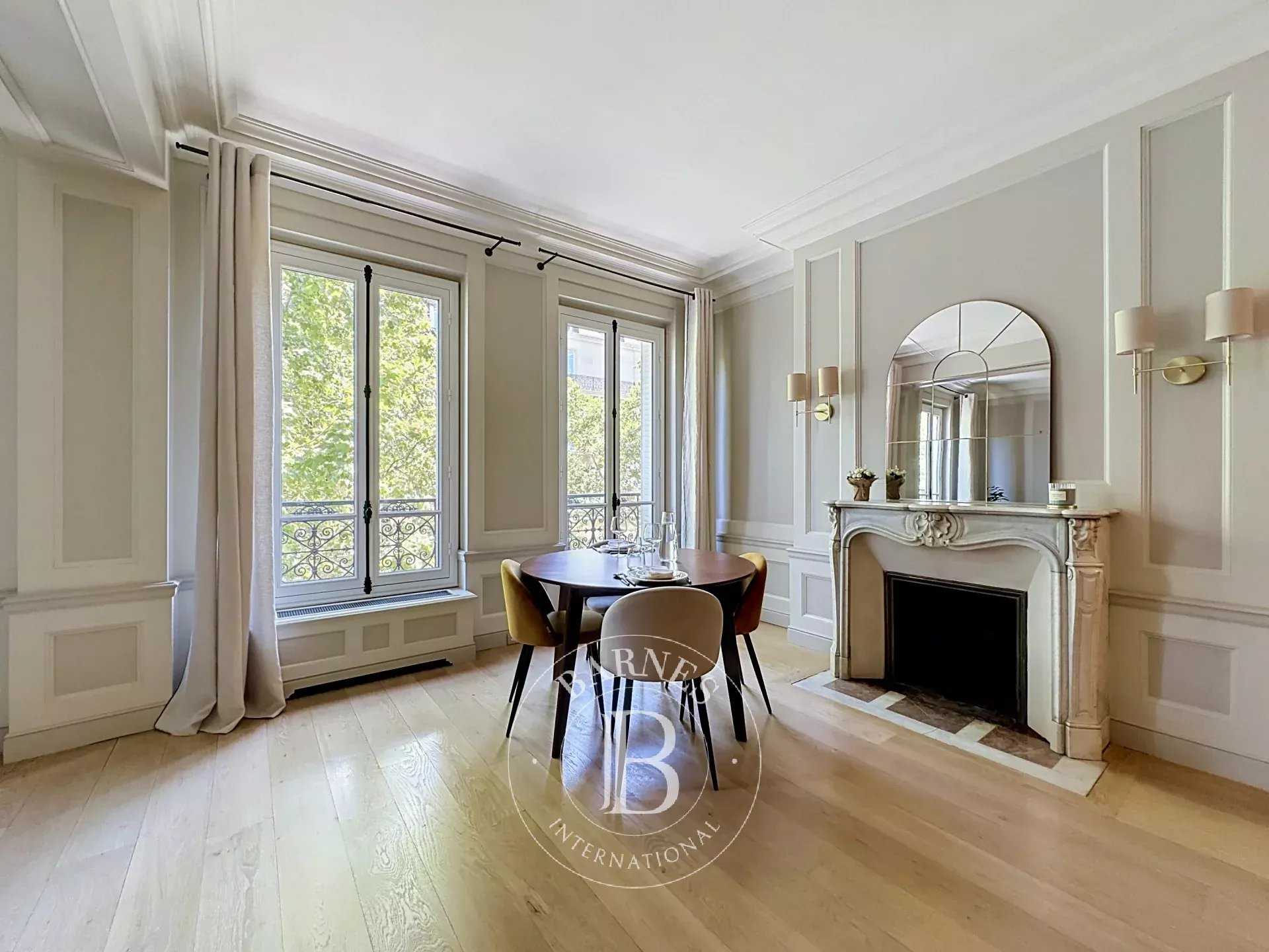 Appartement Paris 75007  -  ref 87113733 (picture 3)