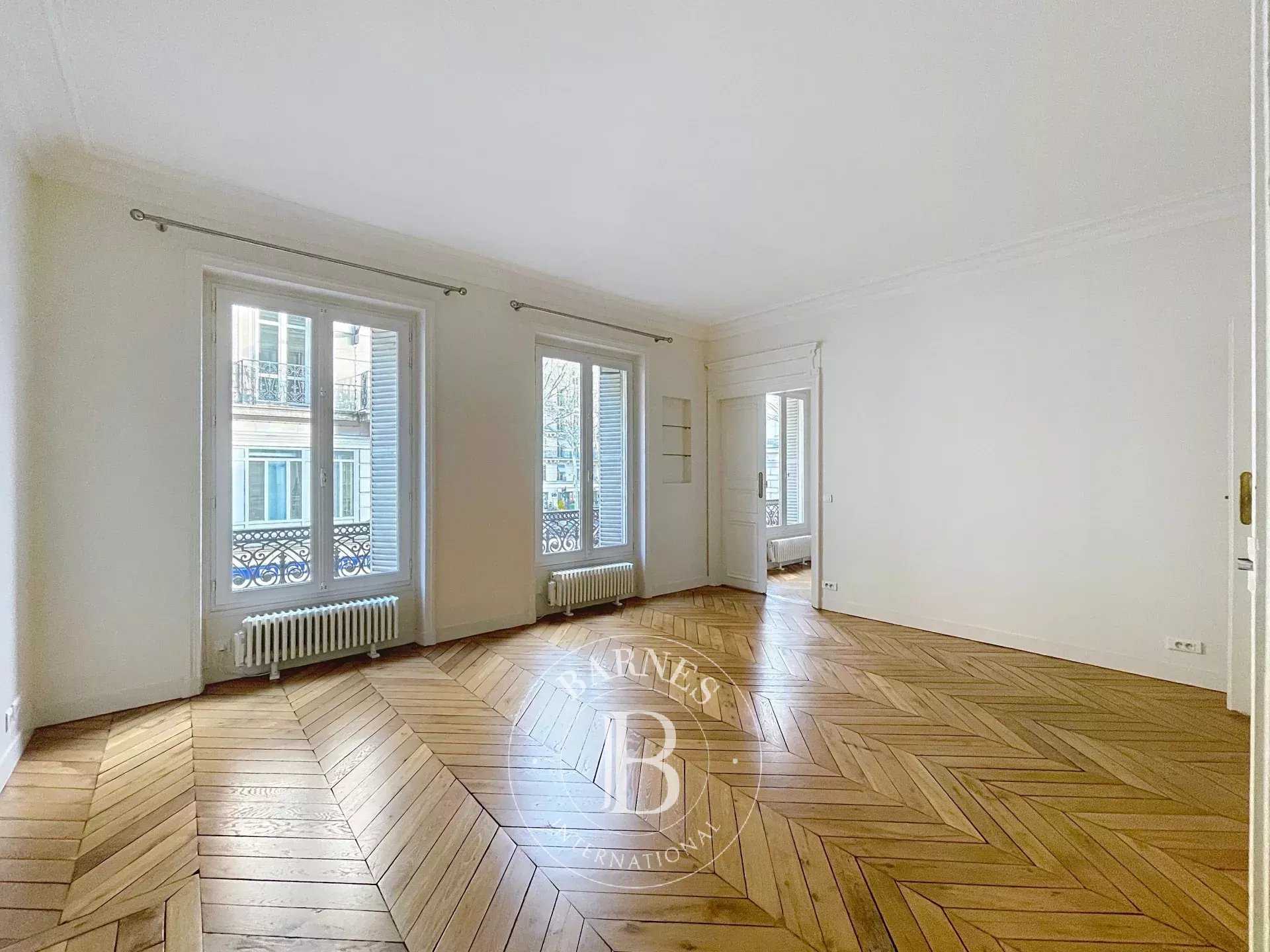 Appartement Paris 75006  -  ref 85717418 (picture 1)