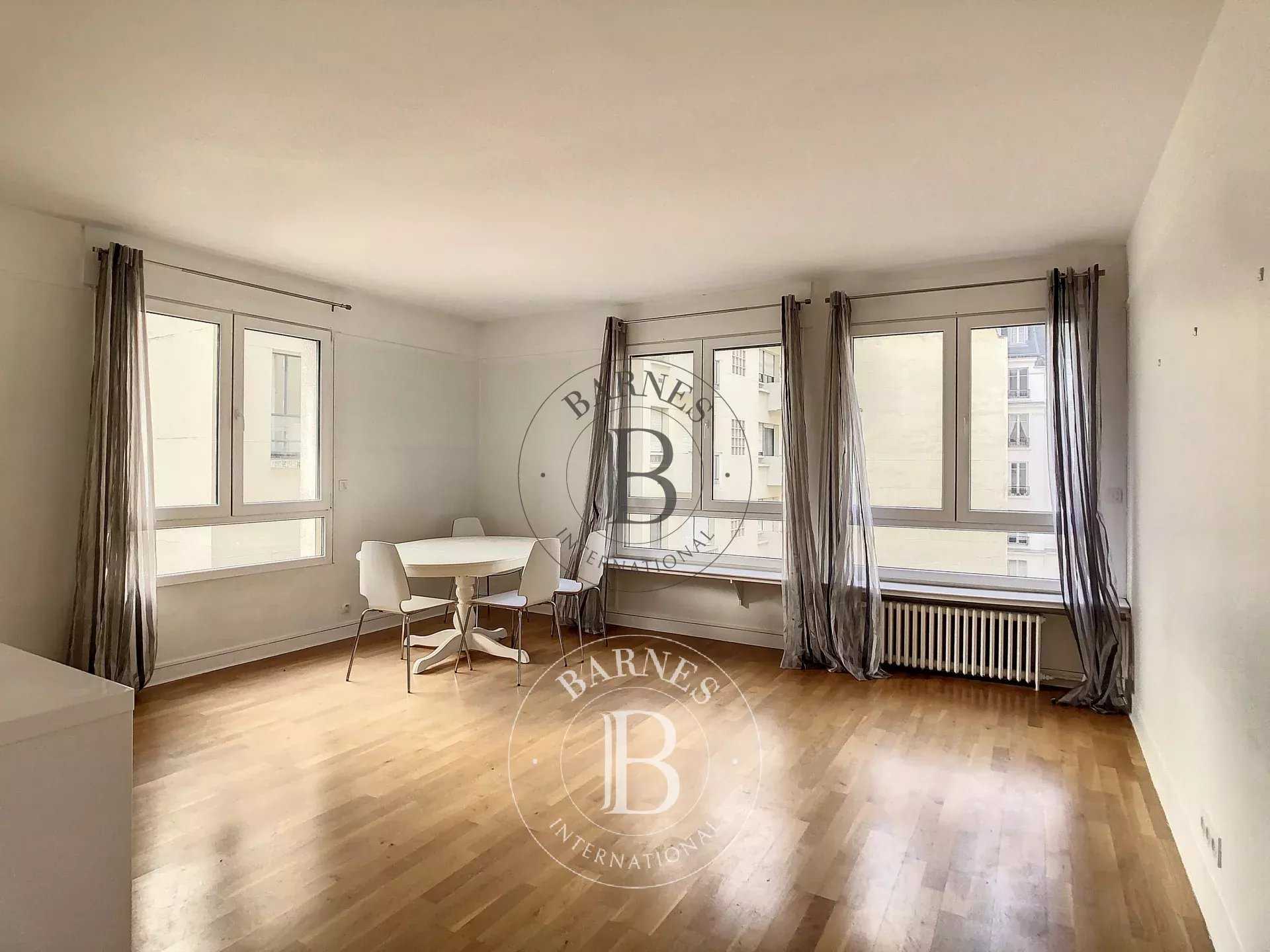 Apartment Paris 75007  -  ref 3712045 (picture 2)