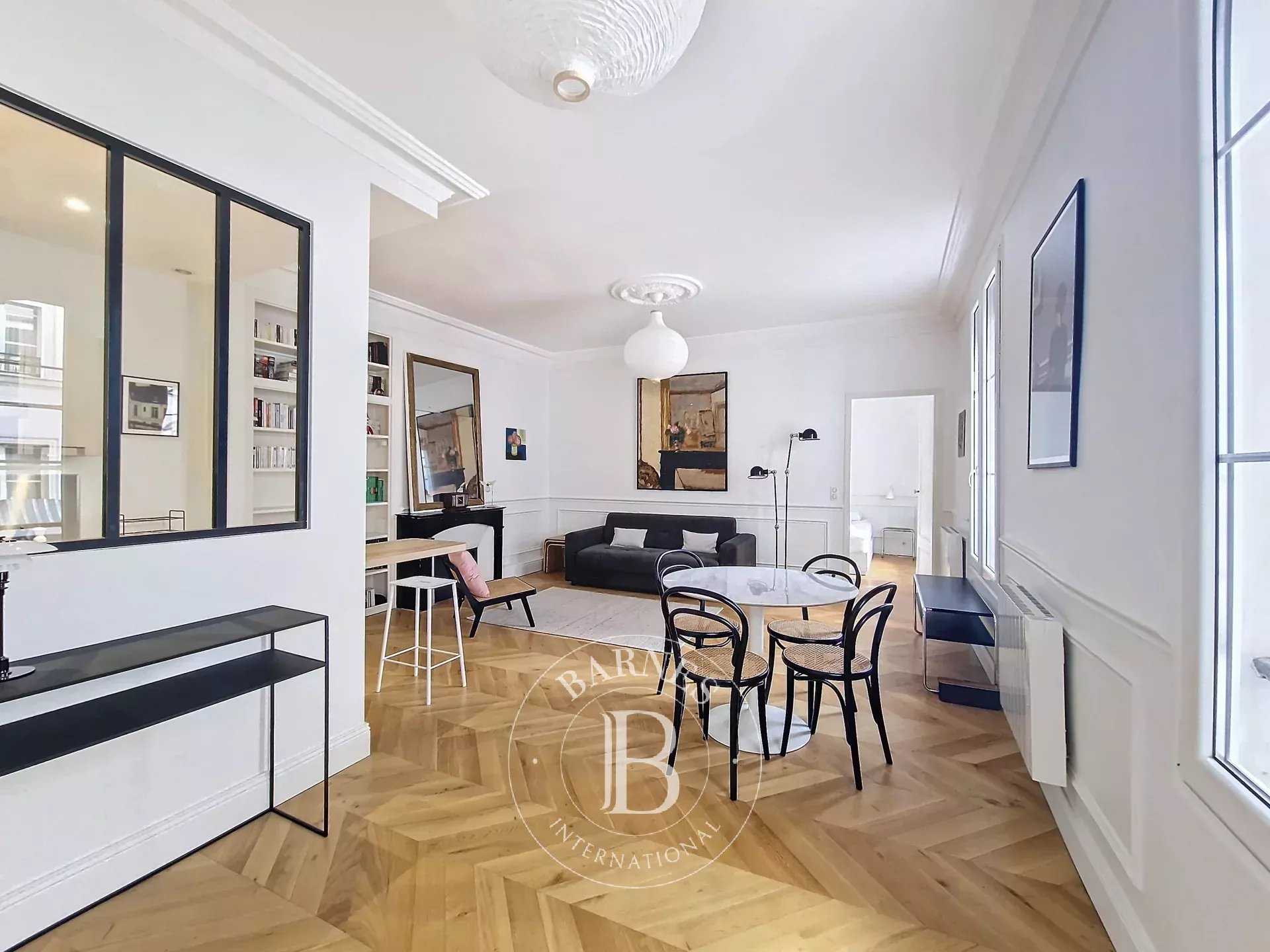 Apartment Paris 75006  -  ref 84243883 (picture 1)