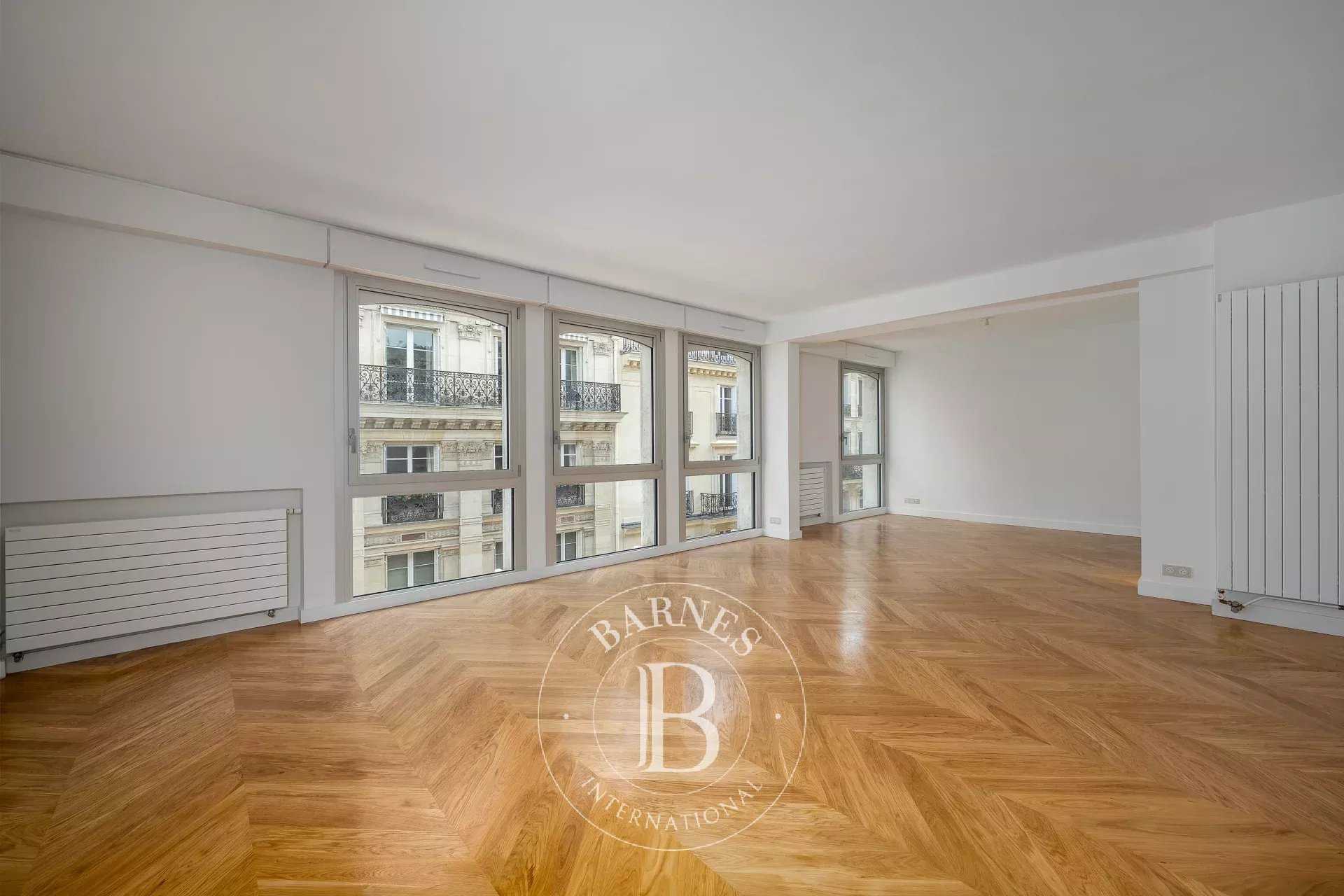 Appartement Paris 75007  -  ref 87008418 (picture 3)