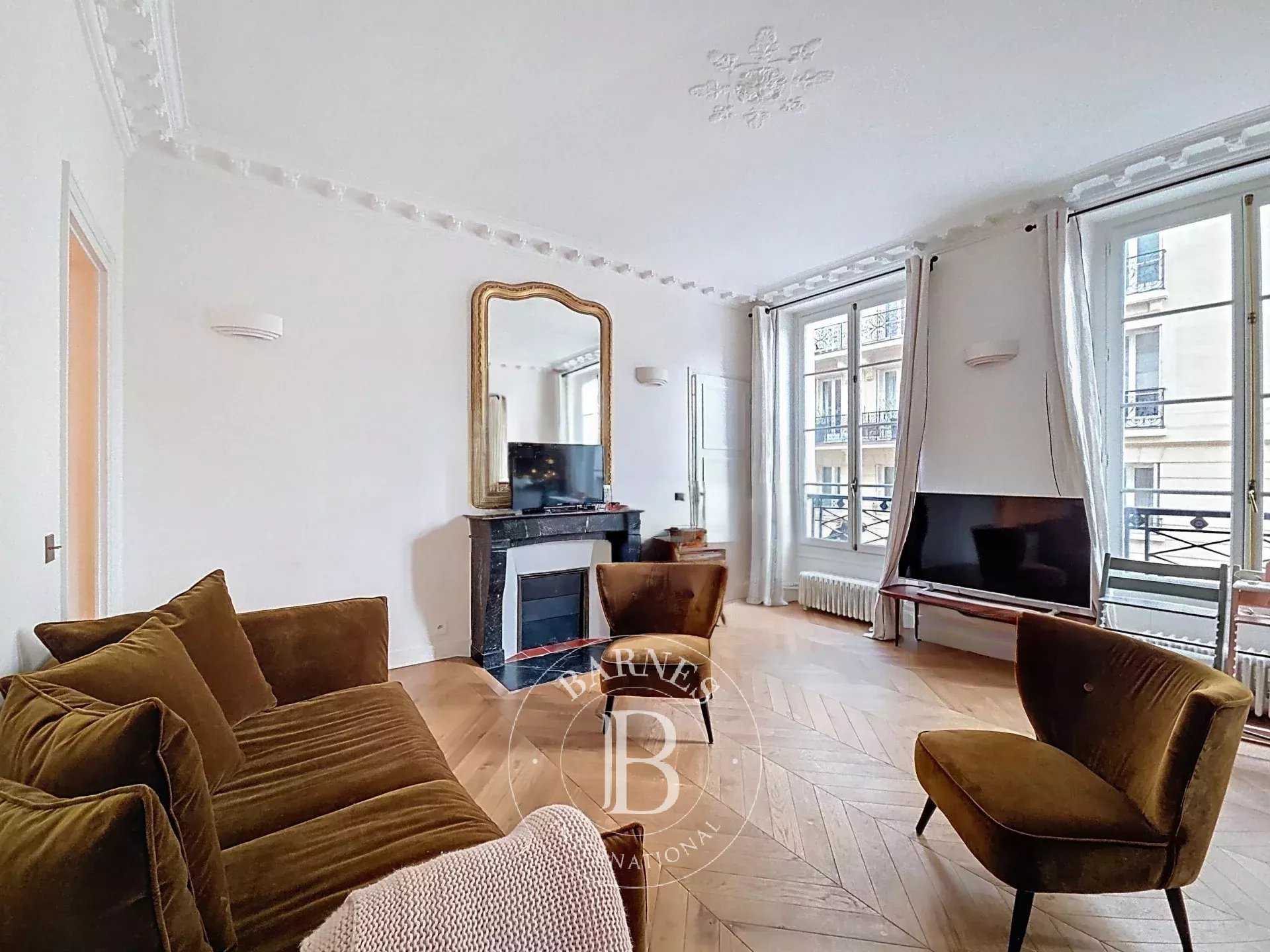 Apartment Paris 75006  -  ref 83500500 (picture 1)
