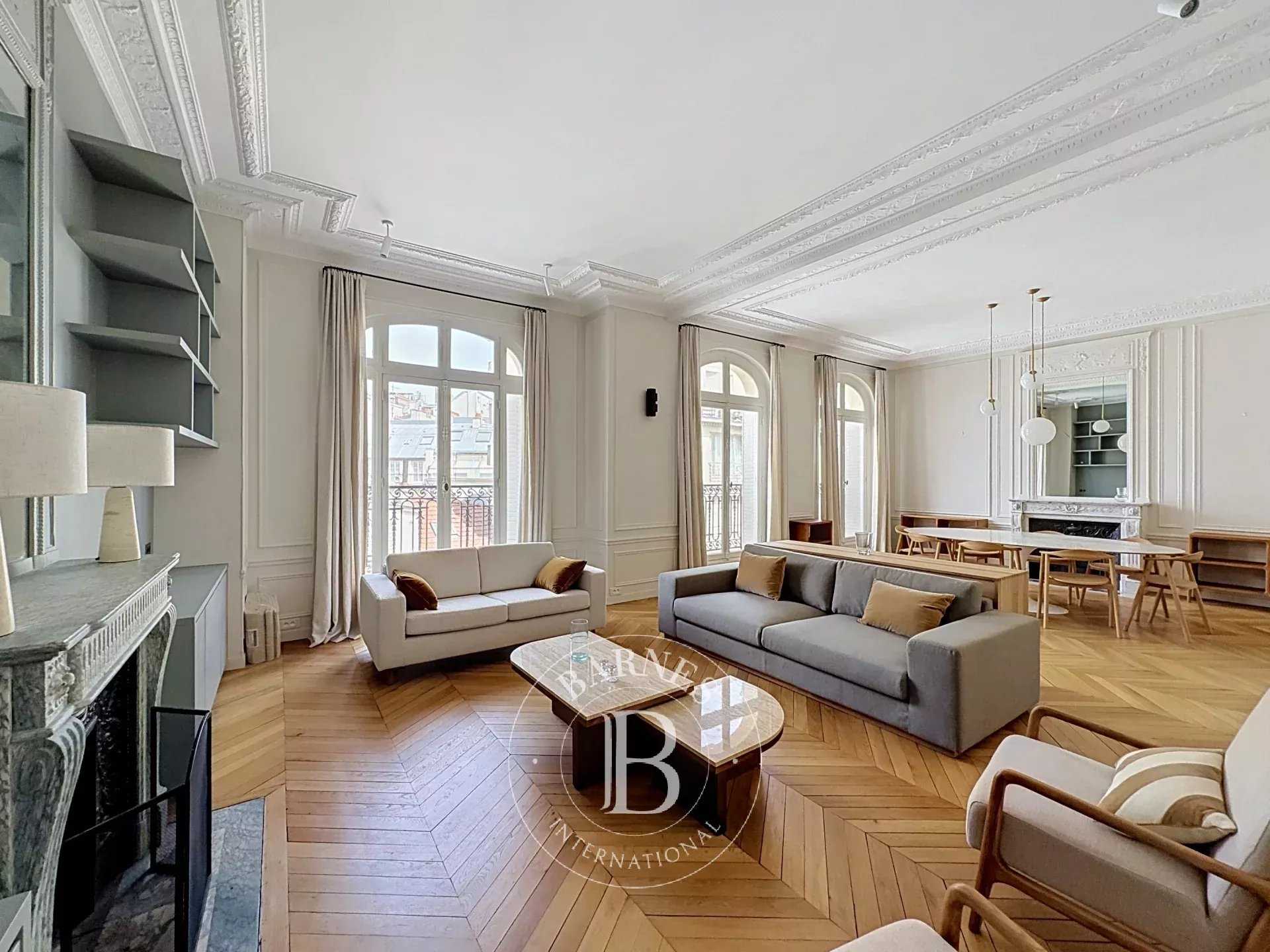 Paris  - Apartment 3 Bedrooms