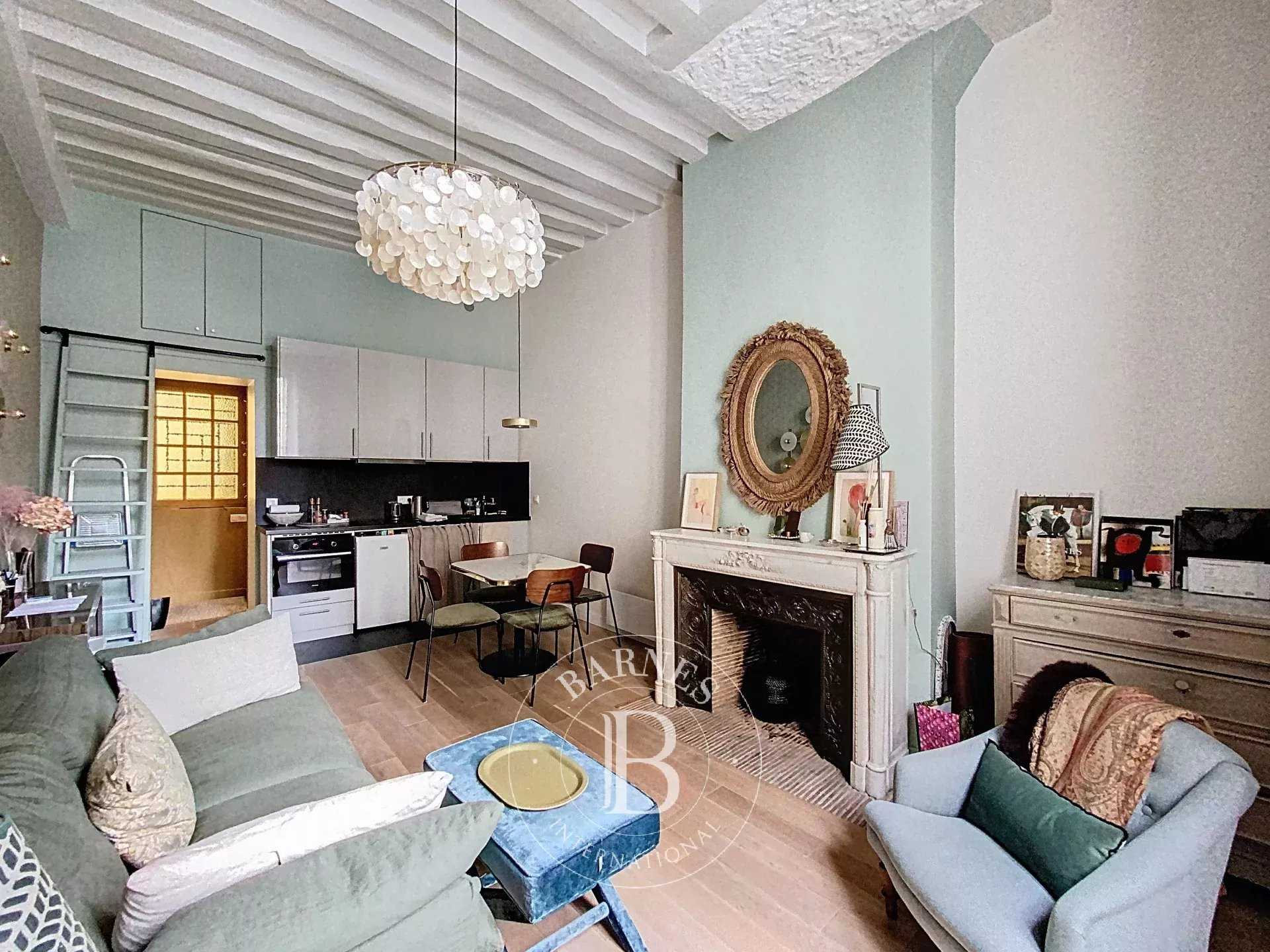 Apartment Paris 75006  -  ref 86150609 (picture 1)
