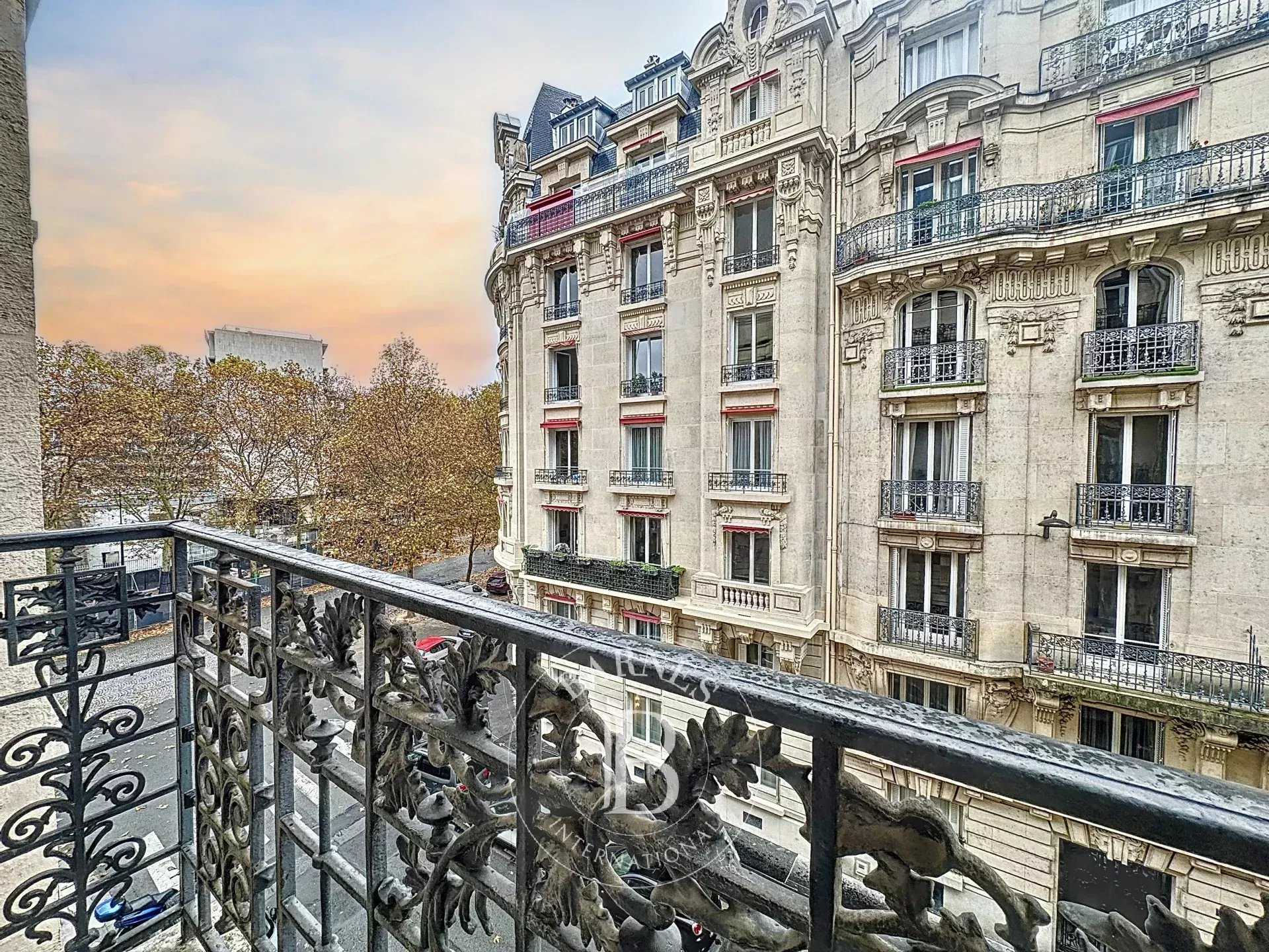 Appartement Paris 75007  -  ref 85412408 (picture 2)