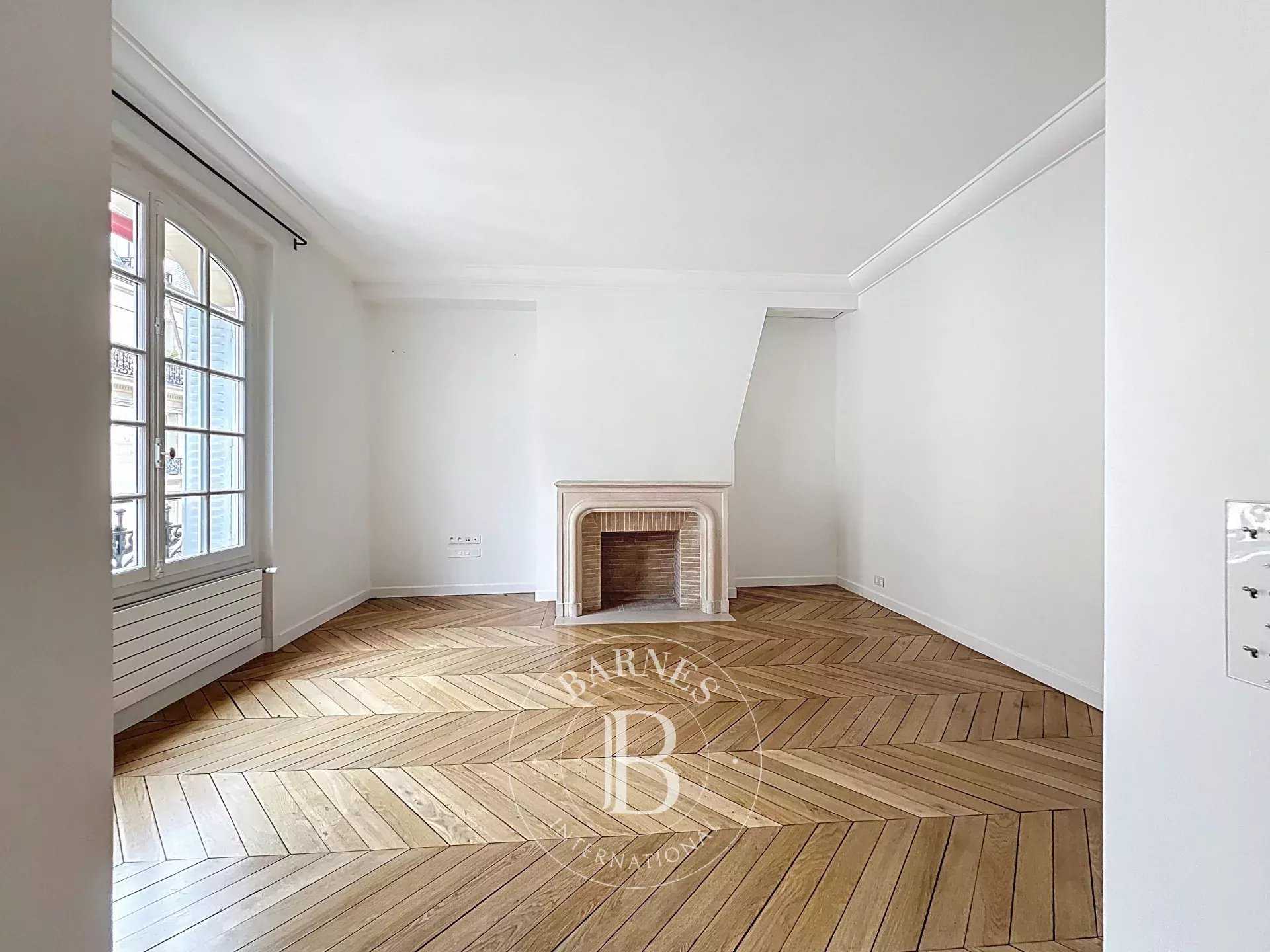 Appartement Paris 75006  -  ref 6672774 (picture 3)