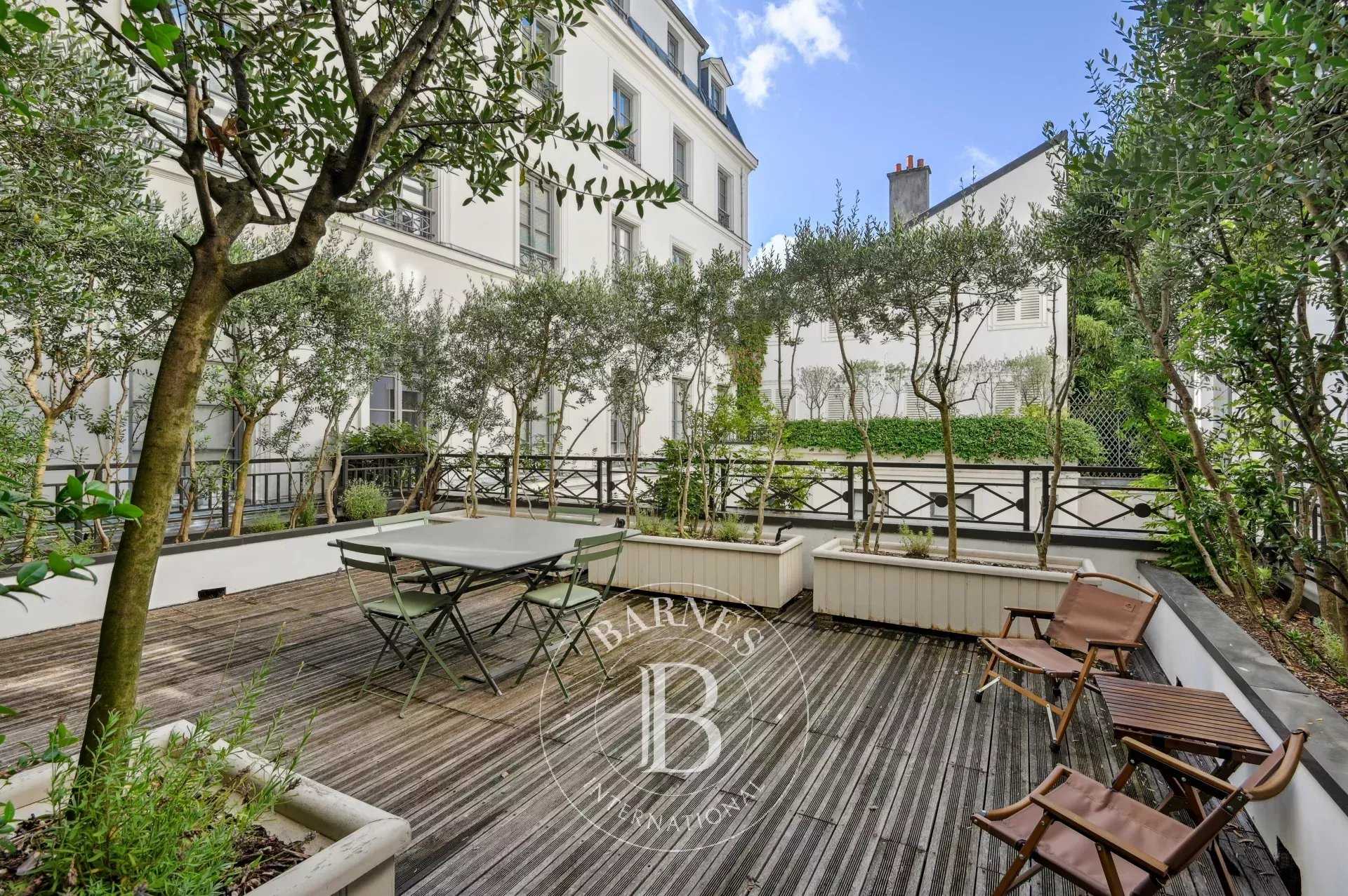 Apartment Paris 75007  -  ref 86218331 (picture 1)