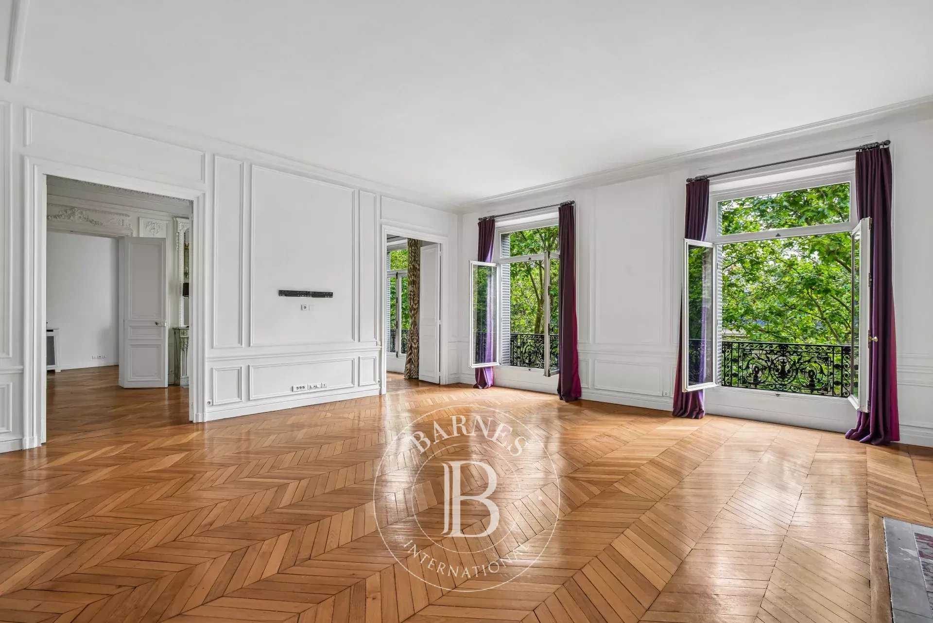 Apartment Paris 75007  -  ref 87108484 (picture 2)