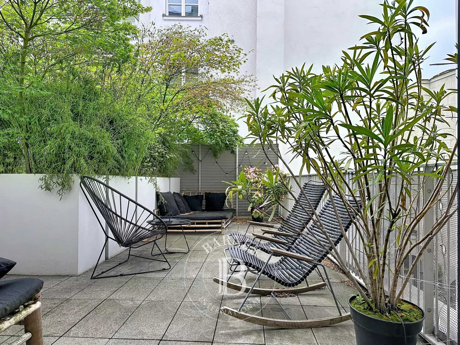Apartment Paris 75007  -  ref 87017578 (picture 1)