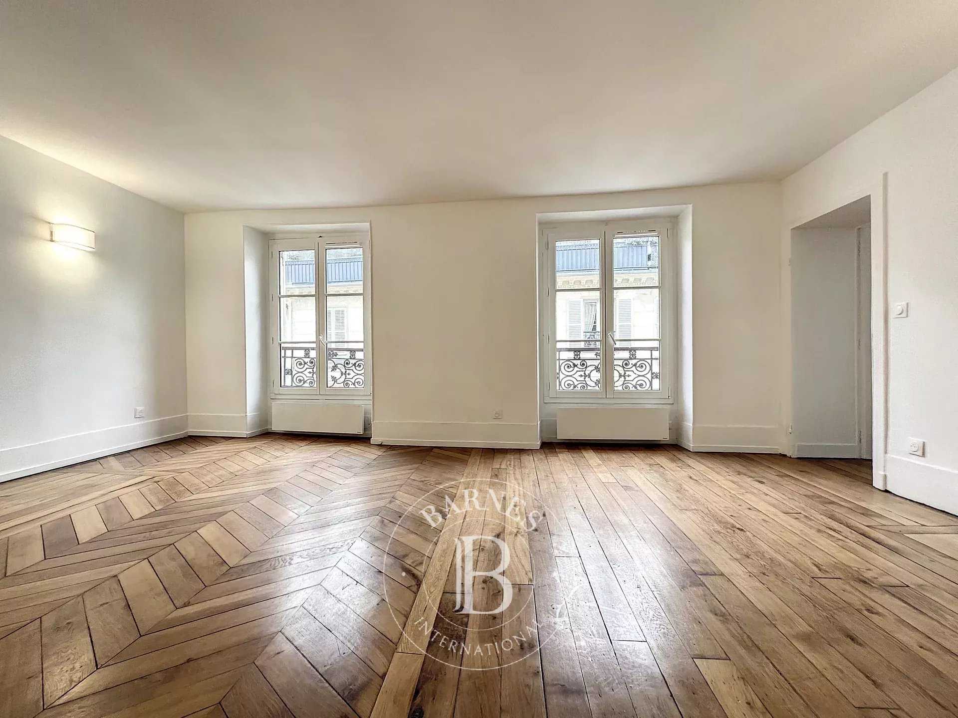Appartement Paris 75007  -  ref 83758322 (picture 2)