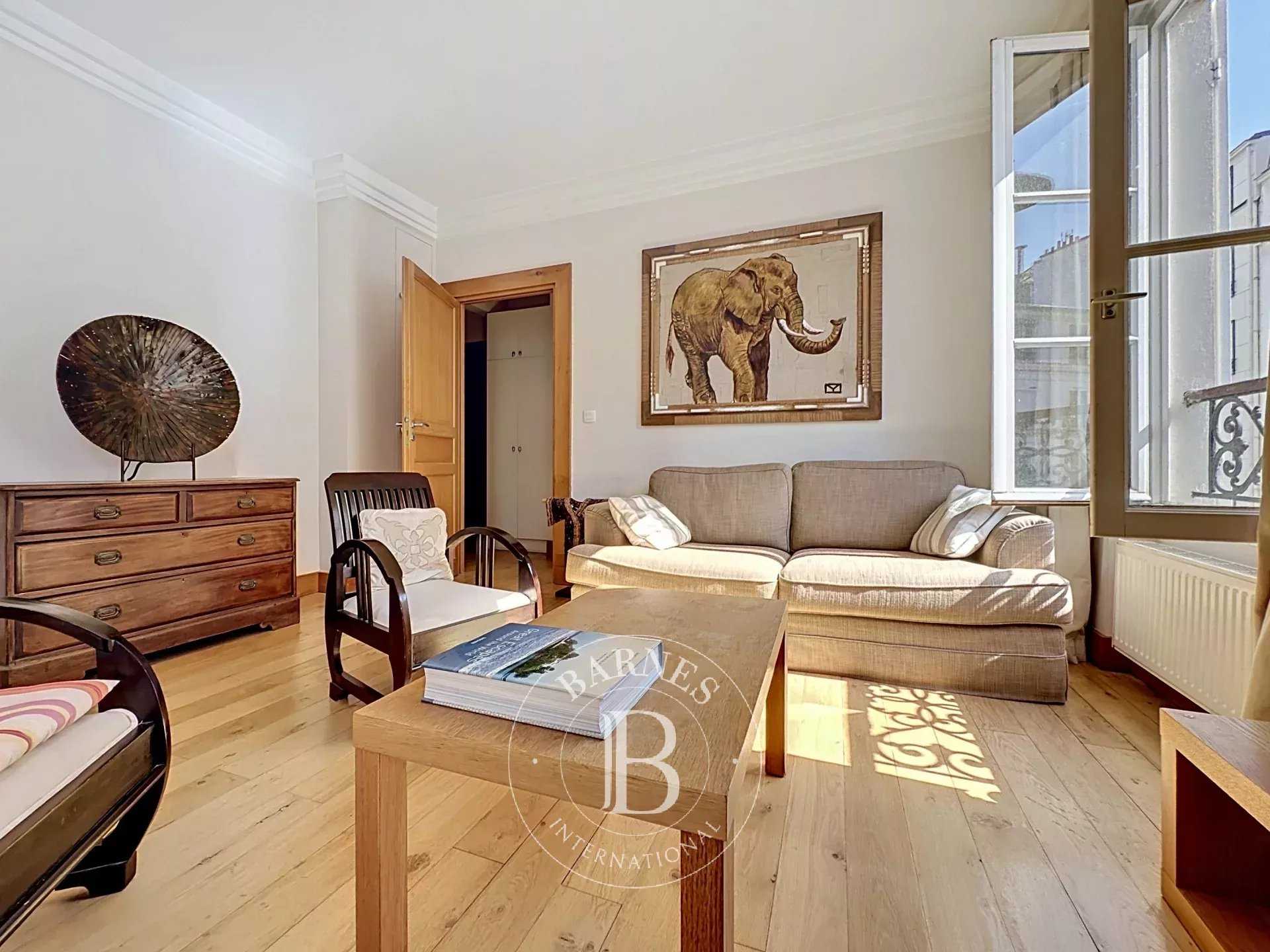 Apartment Paris 75007  -  ref 87050558 (picture 2)