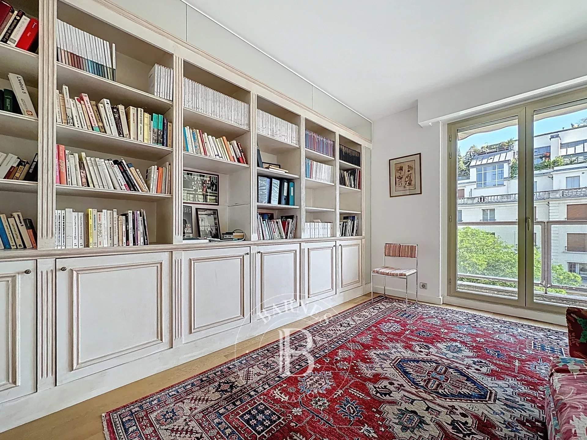 Paris  - Apartment 3 Bedrooms - picture 13
