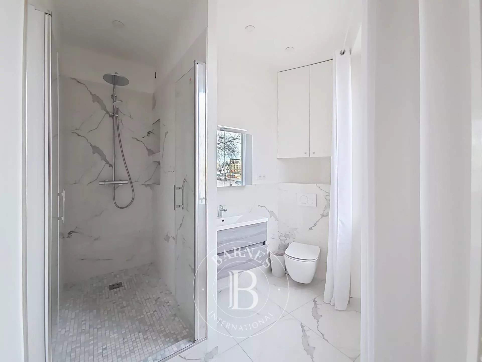 Paris  - Appartement 4 Pi&egrave;ces 2 Chambres - picture 9