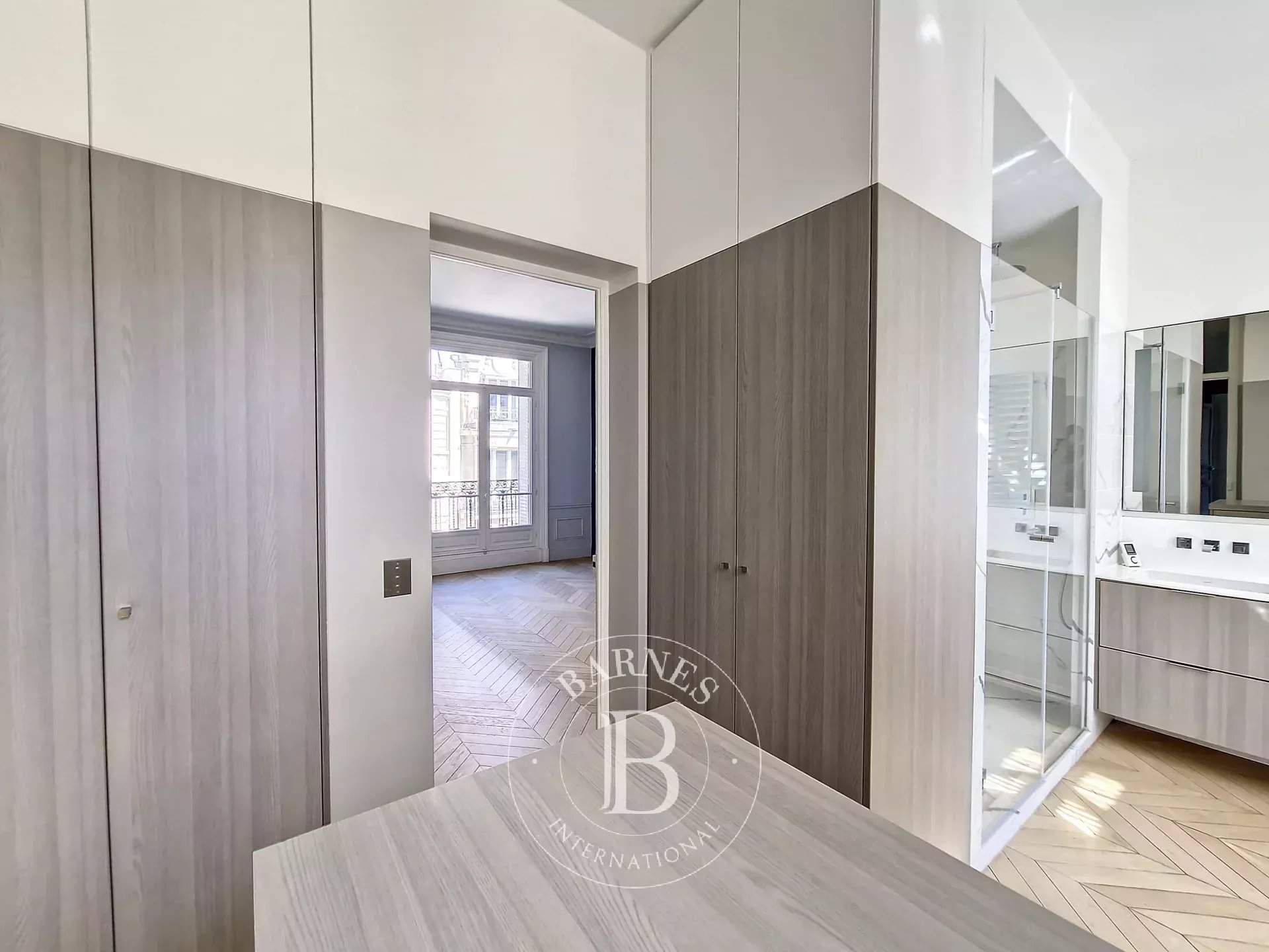 Paris  - Apartment 3 Bedrooms - picture 9