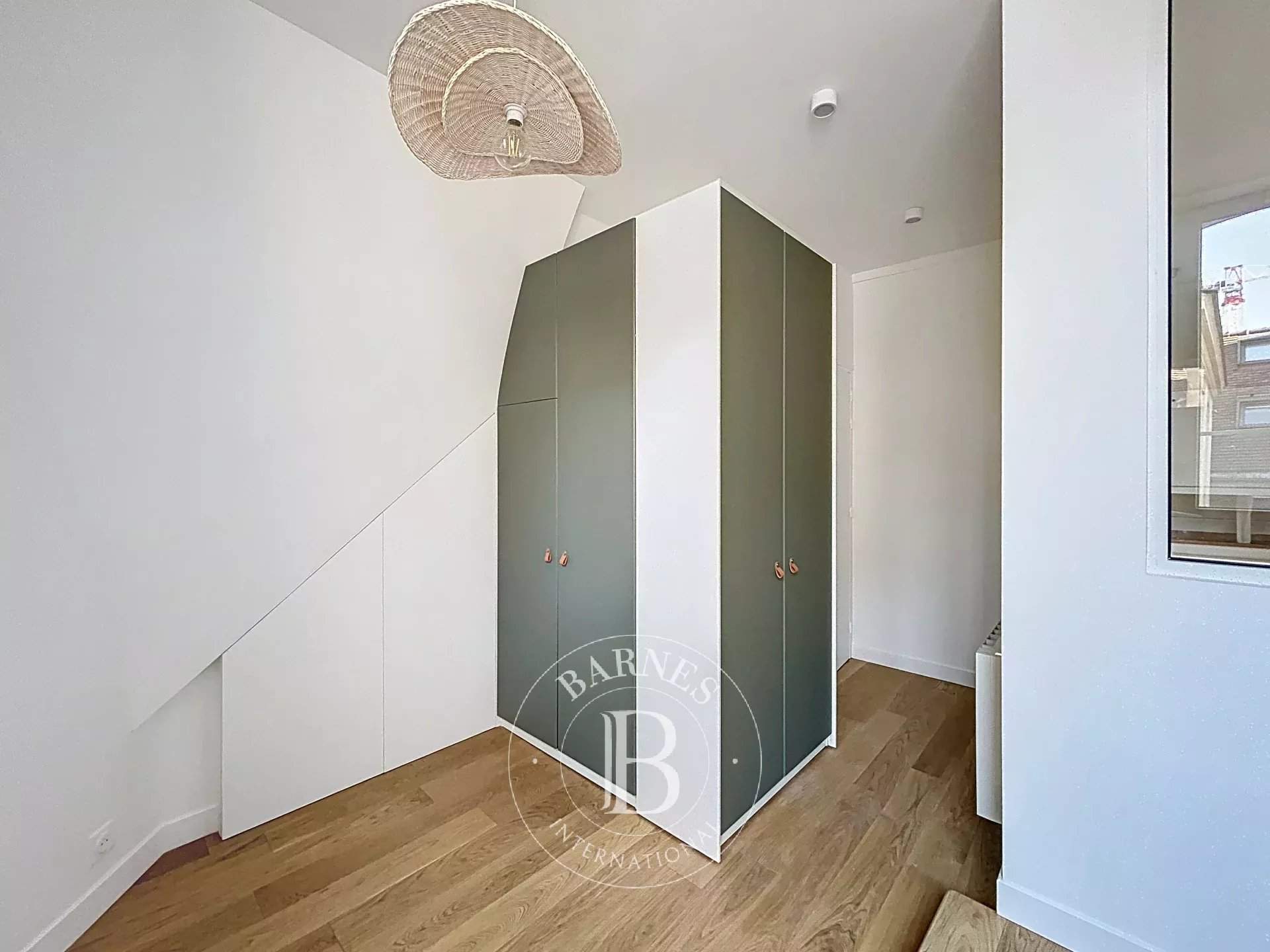 Paris  - Triplex 63 Pièces 3 Chambres - picture 17