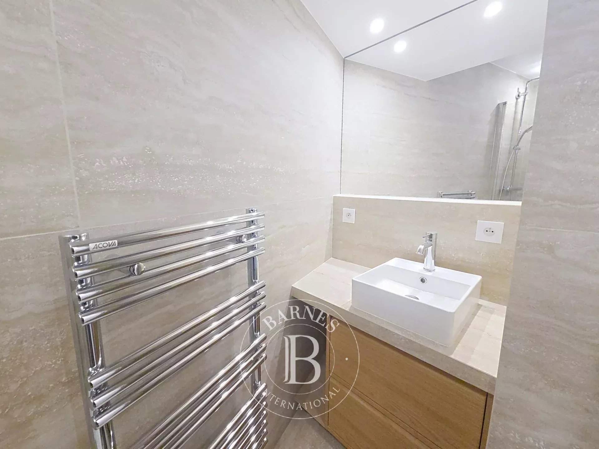 Paris  - Apartment 2 Bedrooms - picture 16