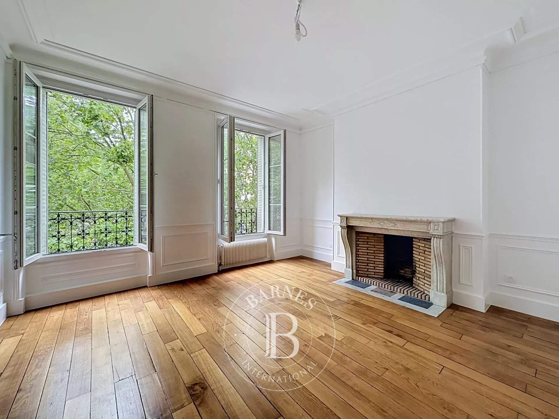 Paris  - Apartment 3 Bedrooms - picture 12
