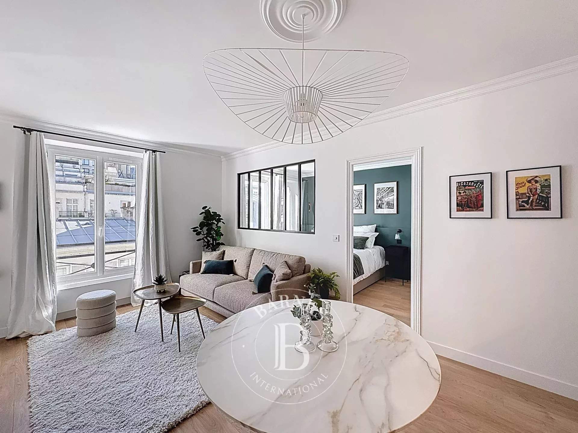 Paris  - Appartement 2 Pi&egrave;ces, 1 Chambre - picture 2