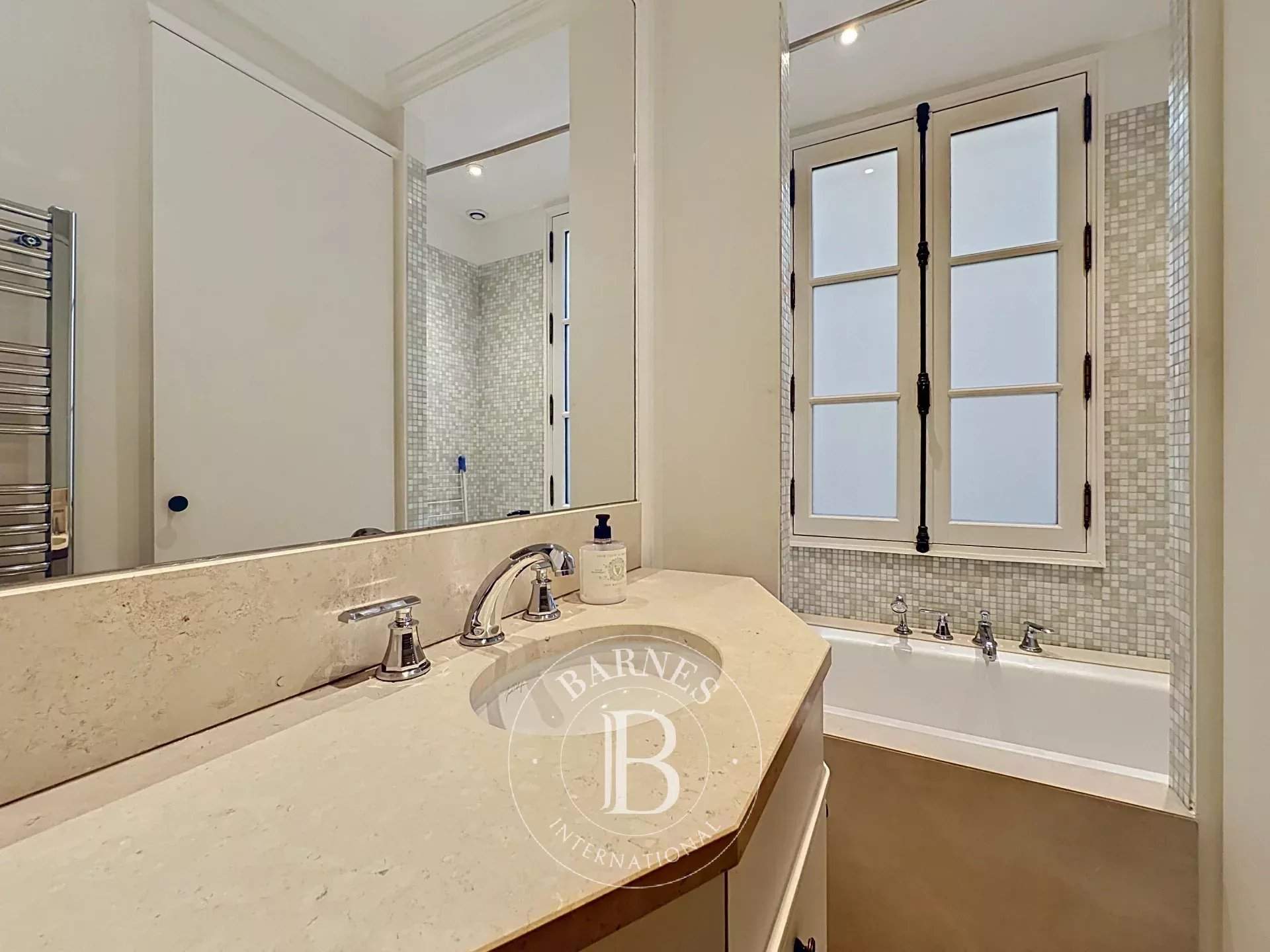 Paris  - Apartment 3 Bedrooms - picture 12