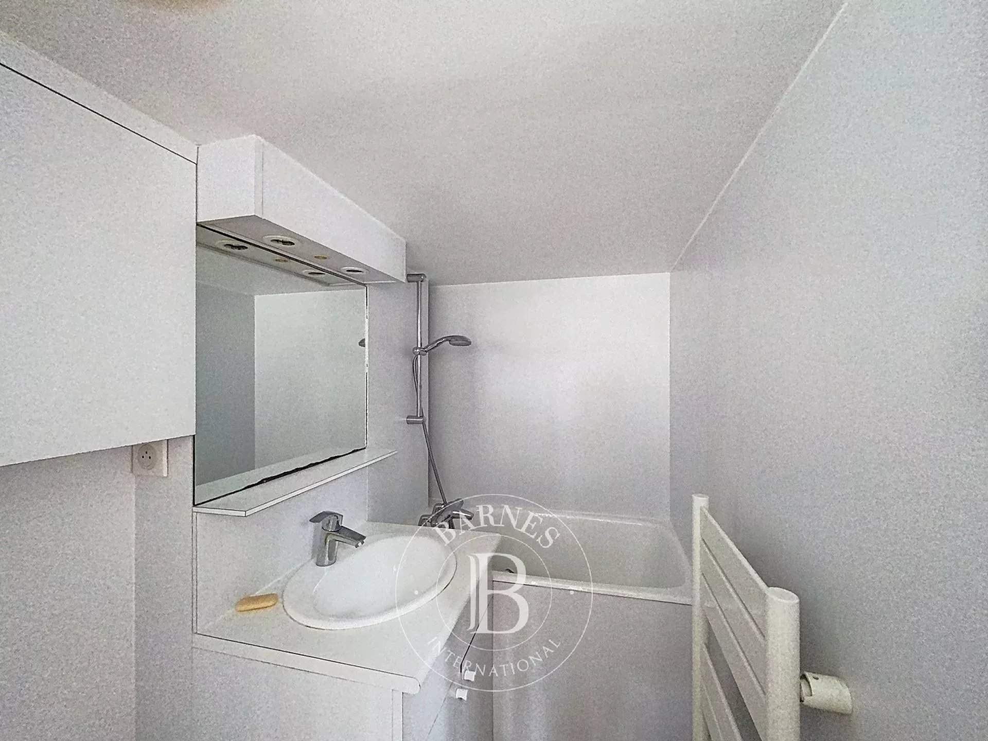 Paris  - Apartment  - picture 13