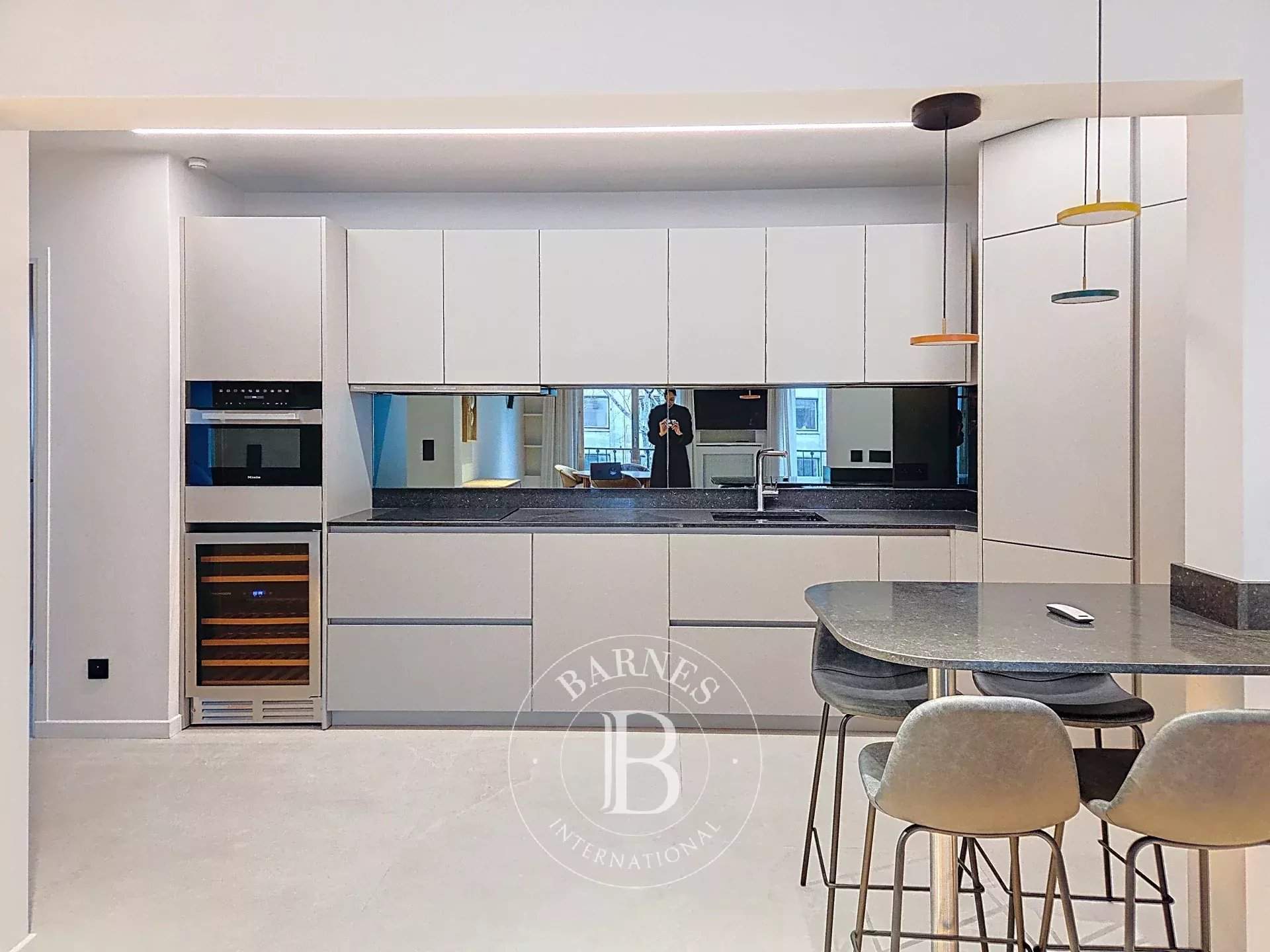 Paris  - Appartement 5 Pi&egrave;ces 2 Chambres - picture 7