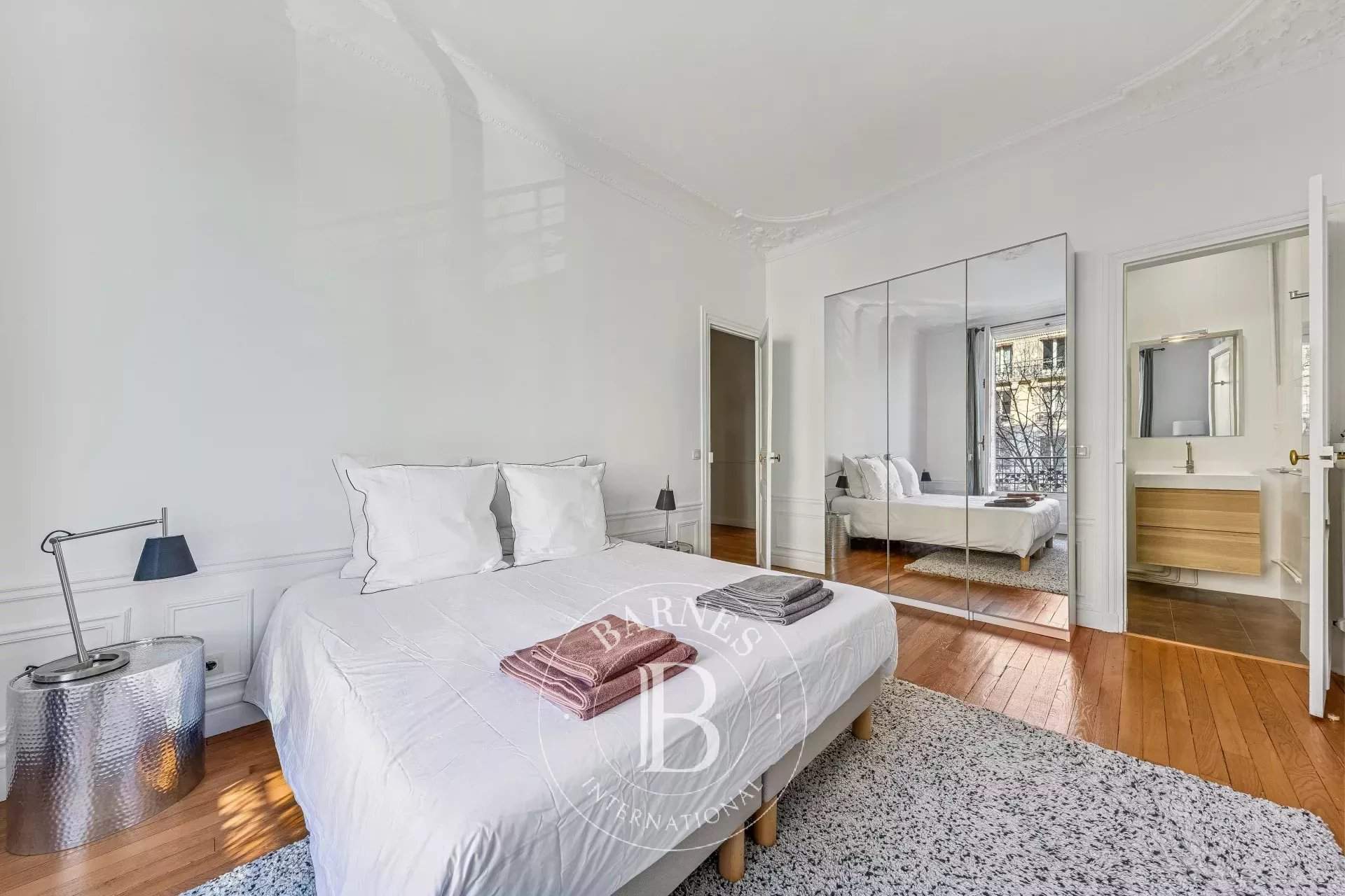 Paris  - Appartement 5 Pi&egrave;ces 3 Chambres - picture 11