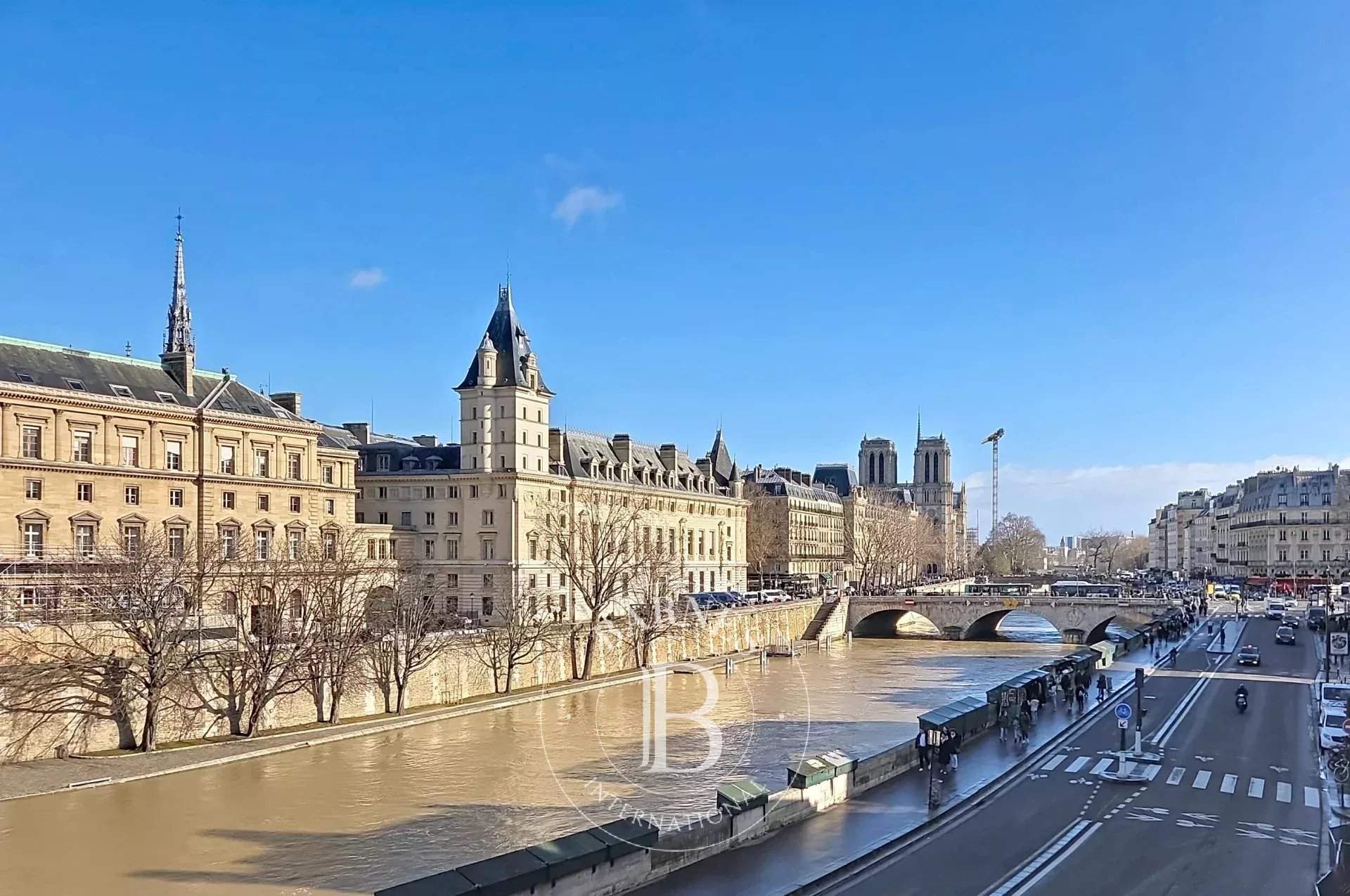 Paris  - Apartment 2 Bedrooms - picture 1