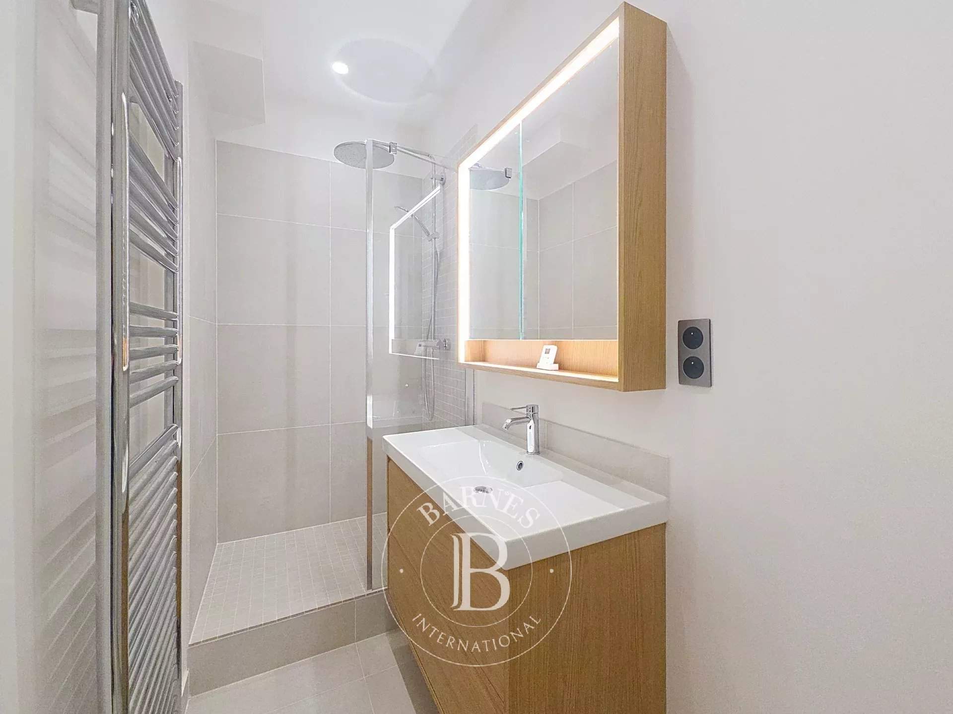 Paris  - Apartment 2 Bedrooms - picture 11