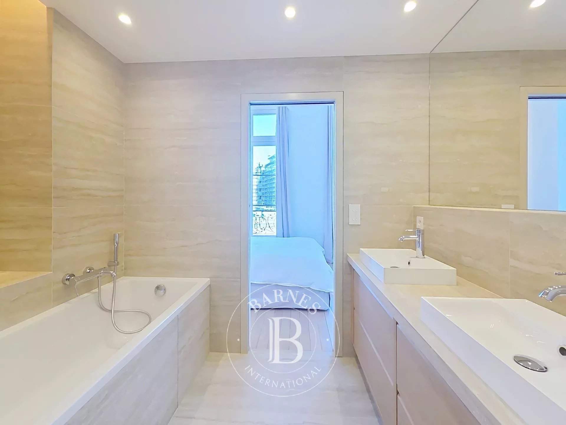 Paris  - Apartment 2 Bedrooms - picture 10