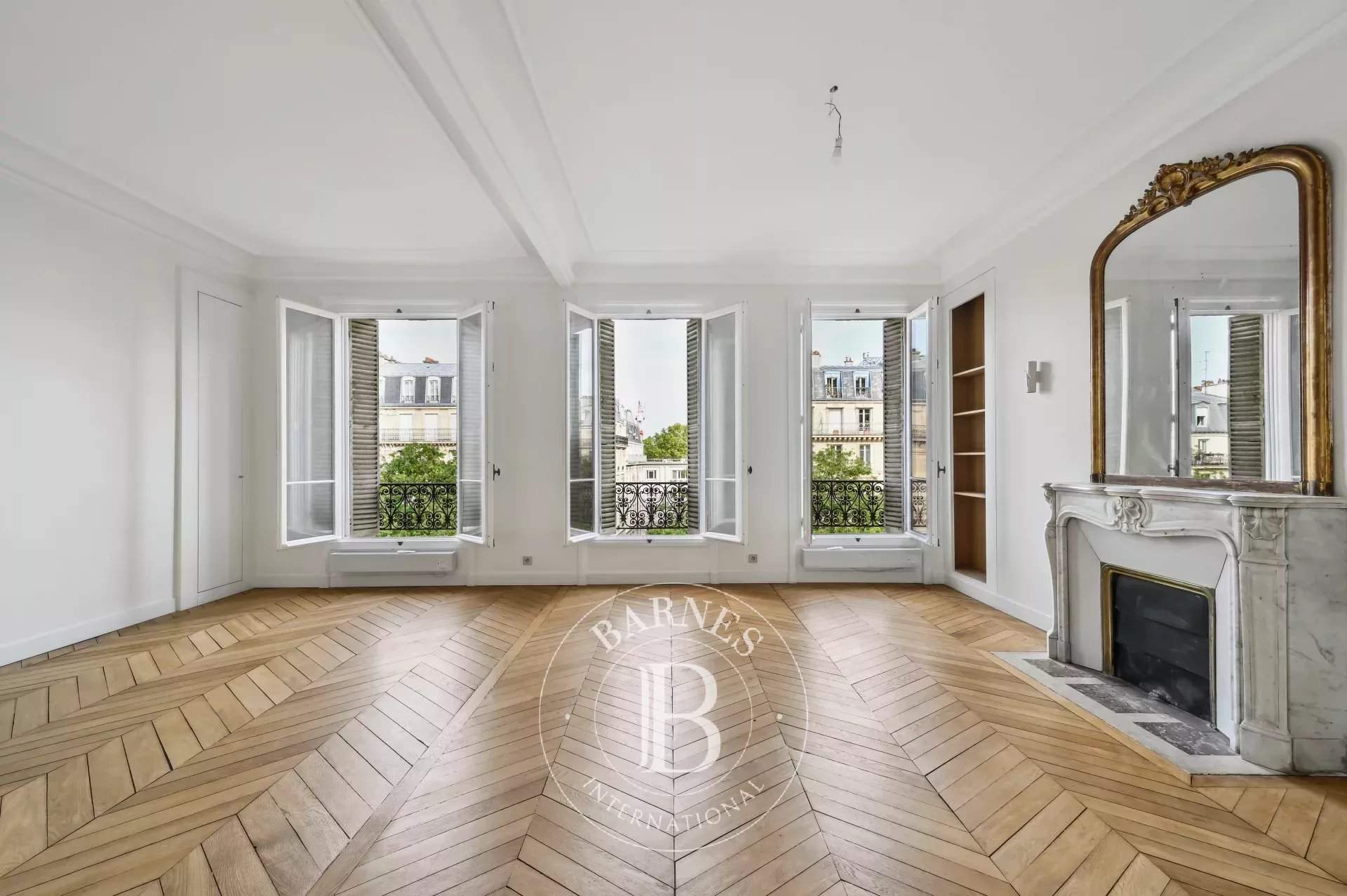 Paris  - Apartment 3 Bedrooms - picture 1