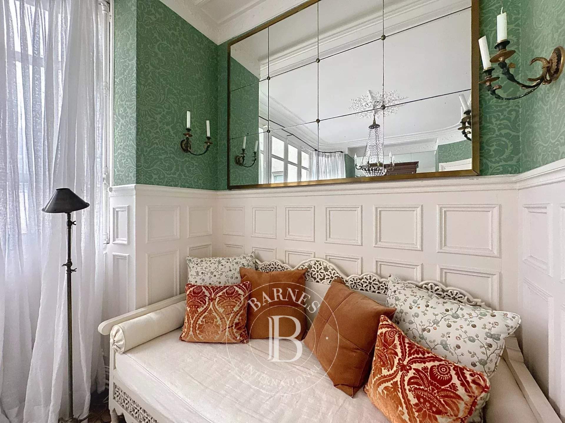 Paris  - Apartment 2 Bedrooms - picture 13