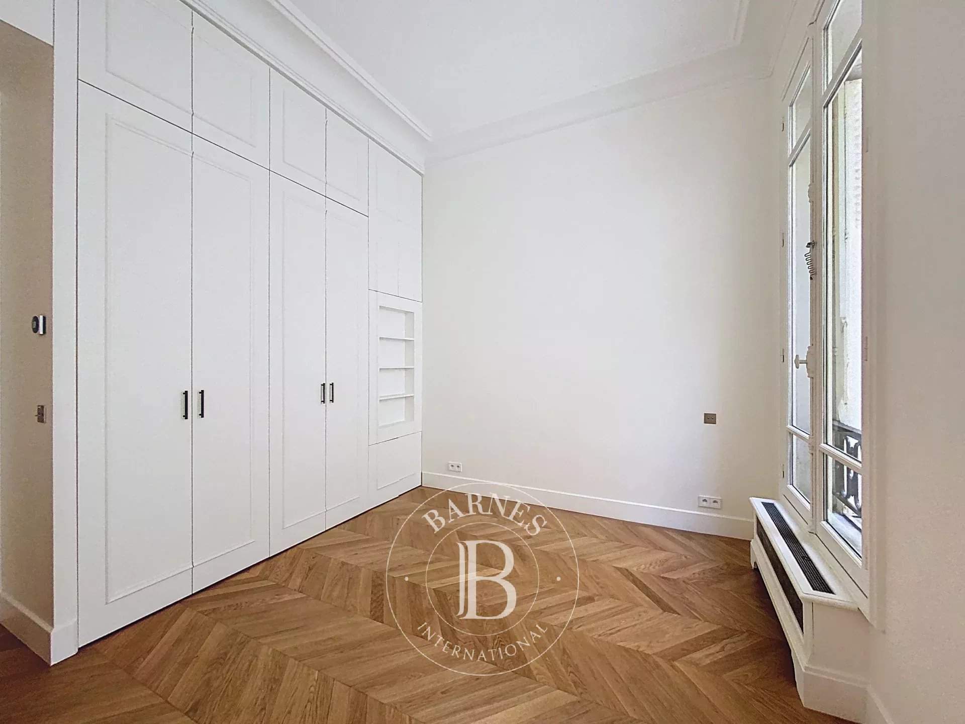 Paris  - Apartment 4 Bedrooms - picture 13