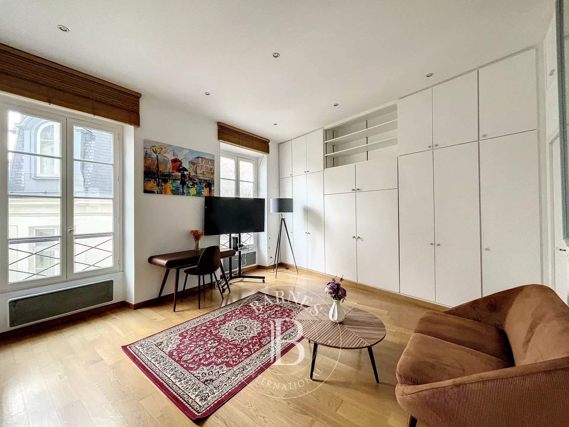 Paris  - Apartment  - picture 1