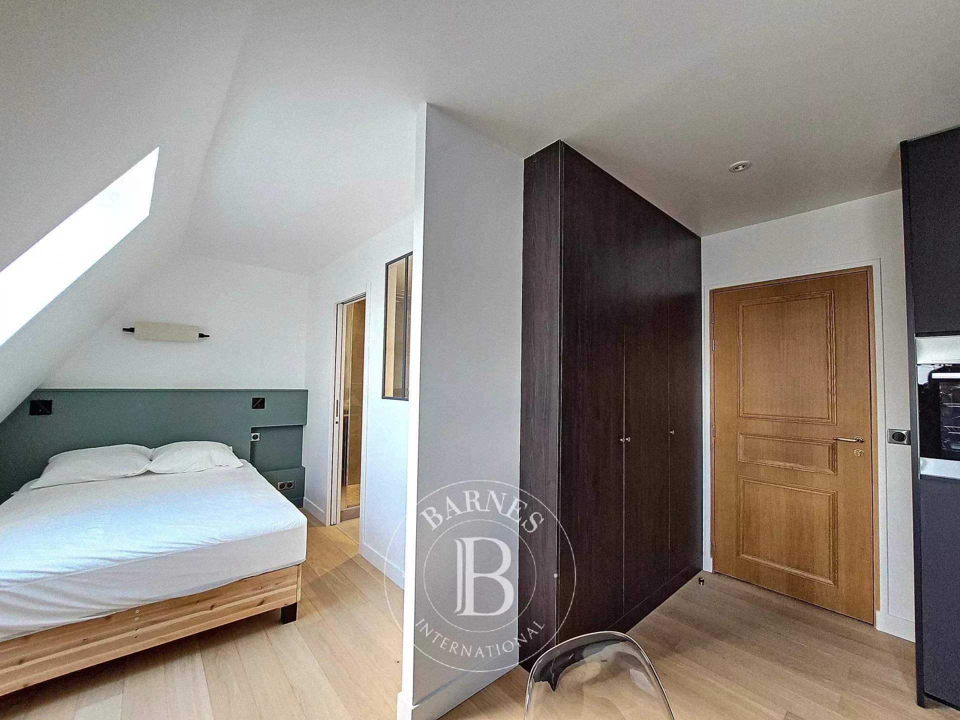 Paris  - Apartment 1 Bedroom - picture 1