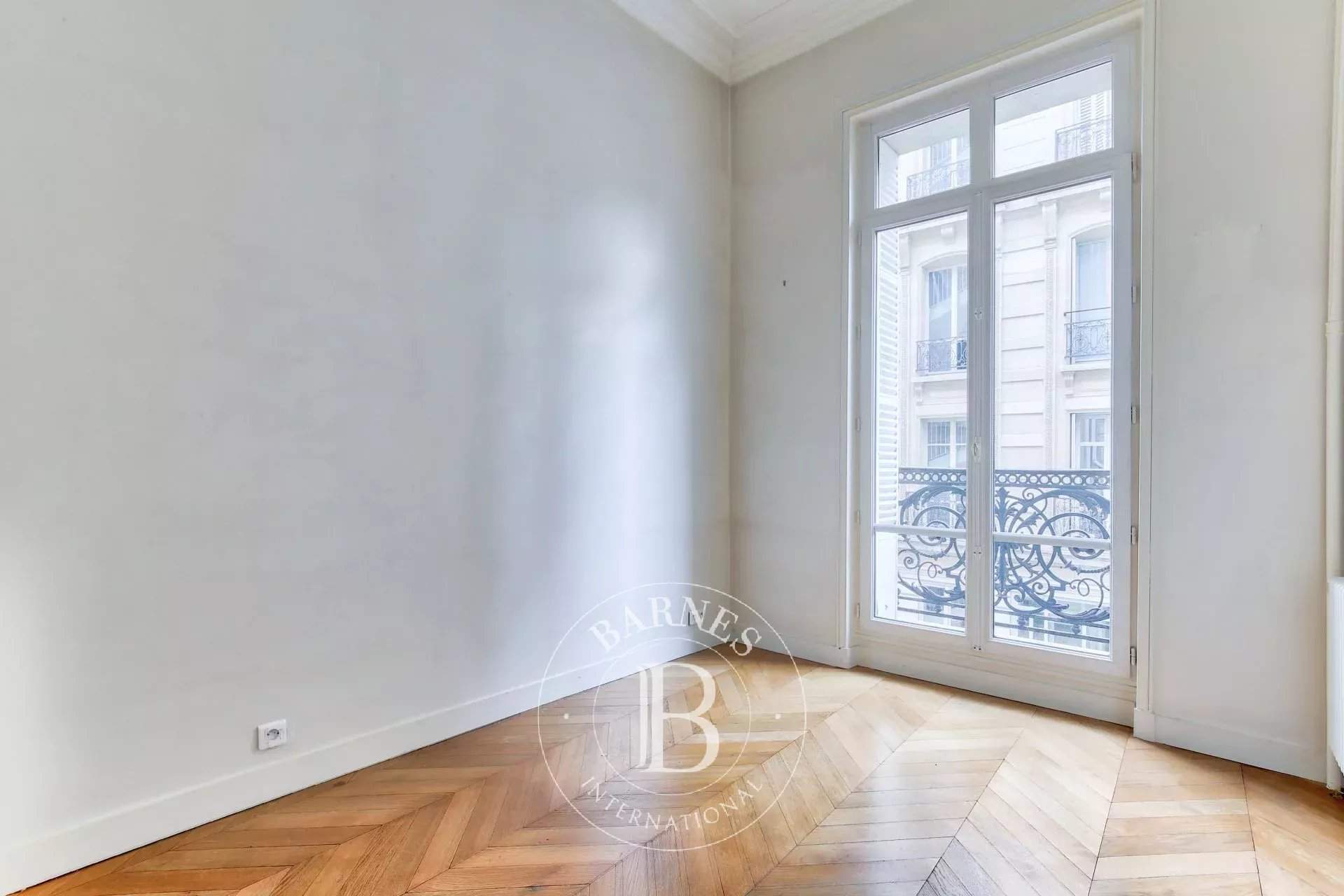 Paris  - Appartement 6 Pi&egrave;ces 4 Chambres - picture 11