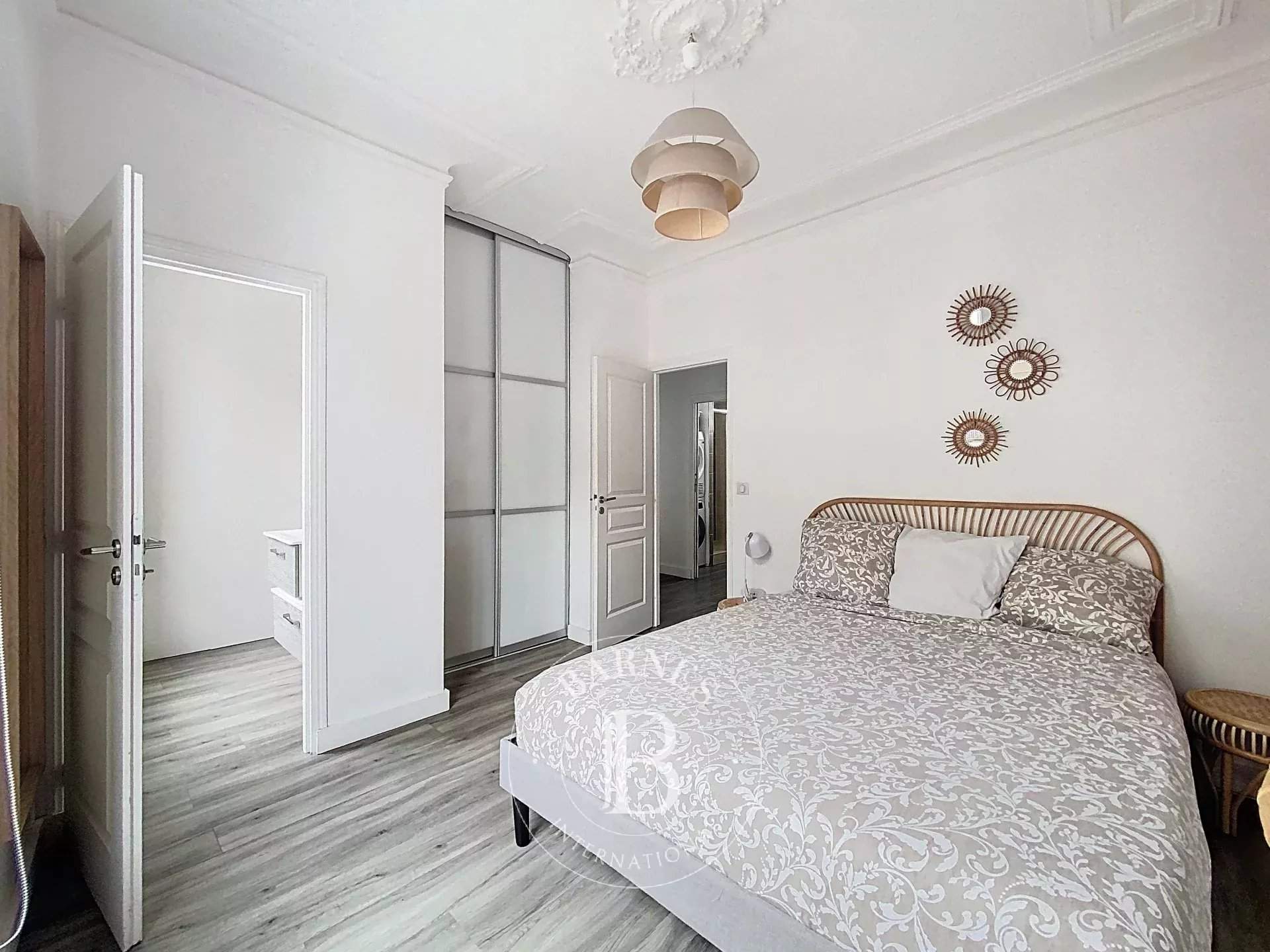 Paris  - Apartment 3 Bedrooms - picture 7