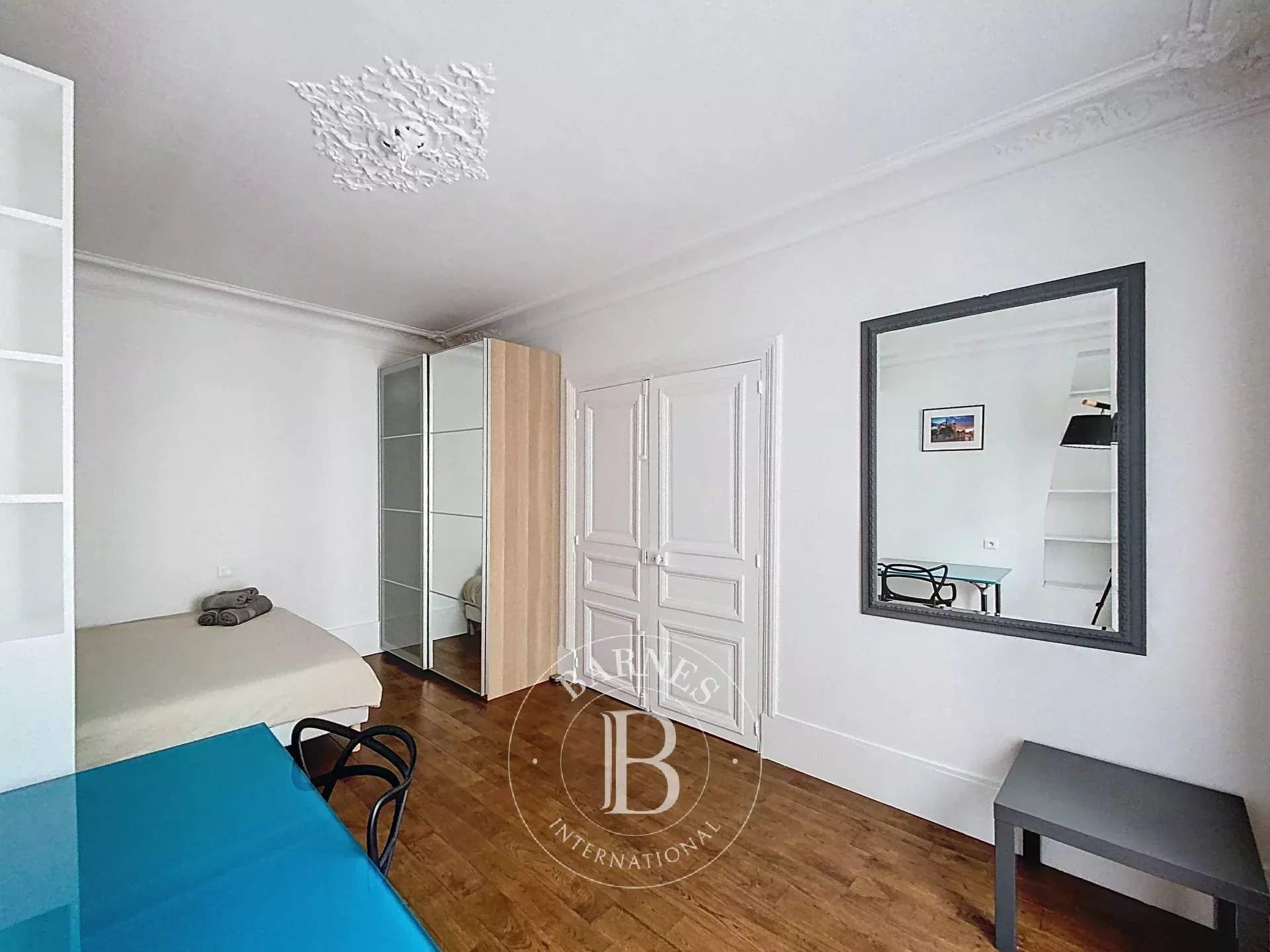 Paris  - Apartment 1 Bedroom - picture 11