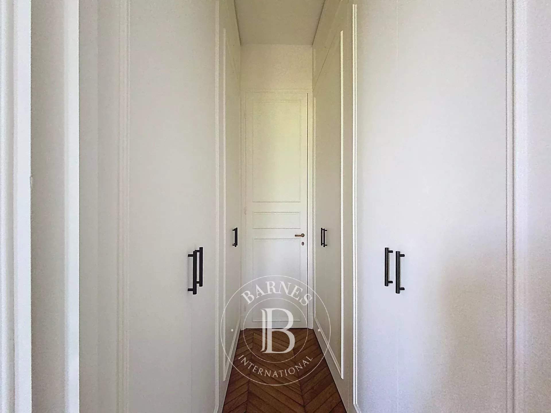 Paris  - Apartment 4 Bedrooms - picture 18