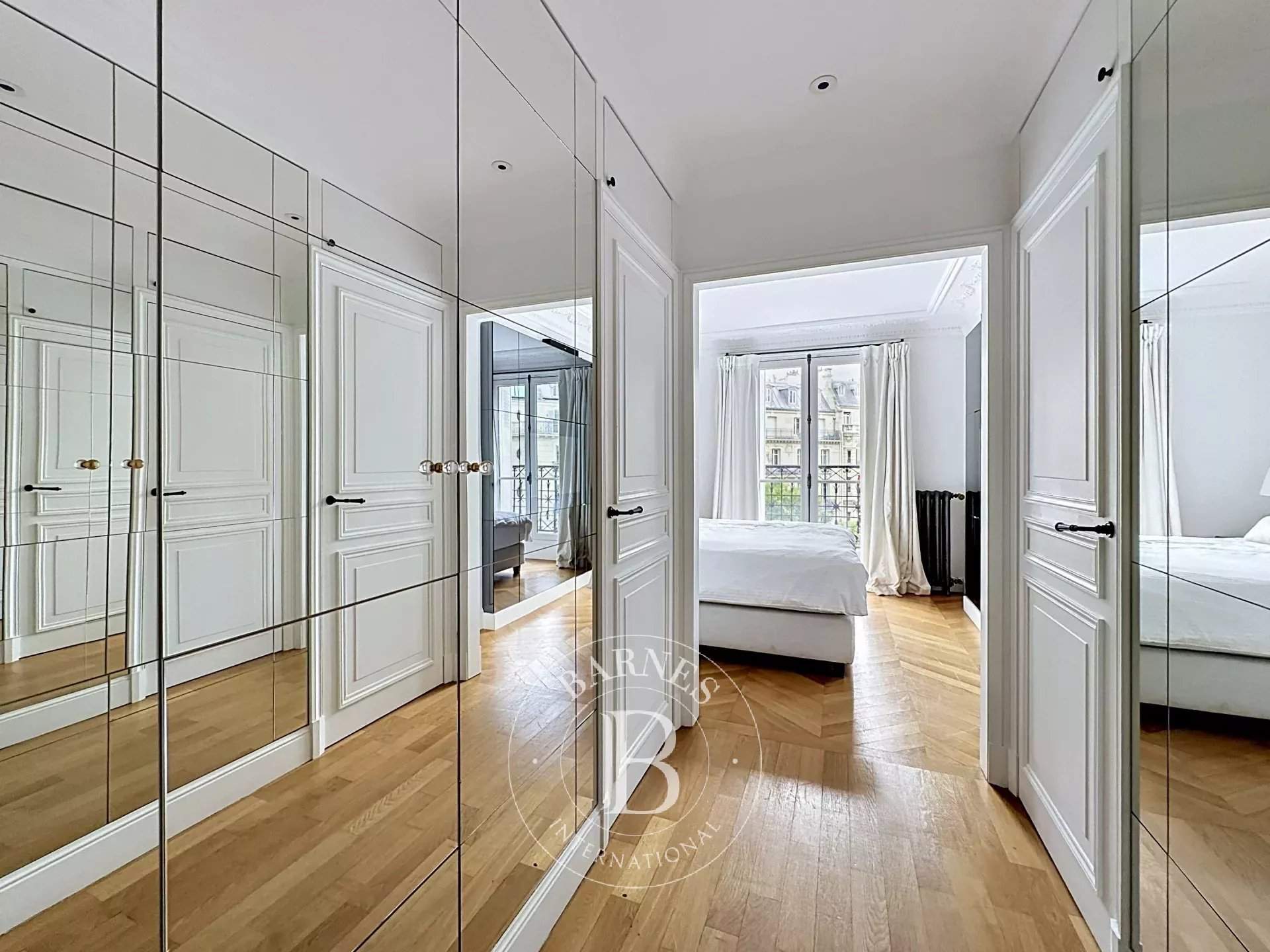 Paris  - Apartment 3 Bedrooms - picture 8