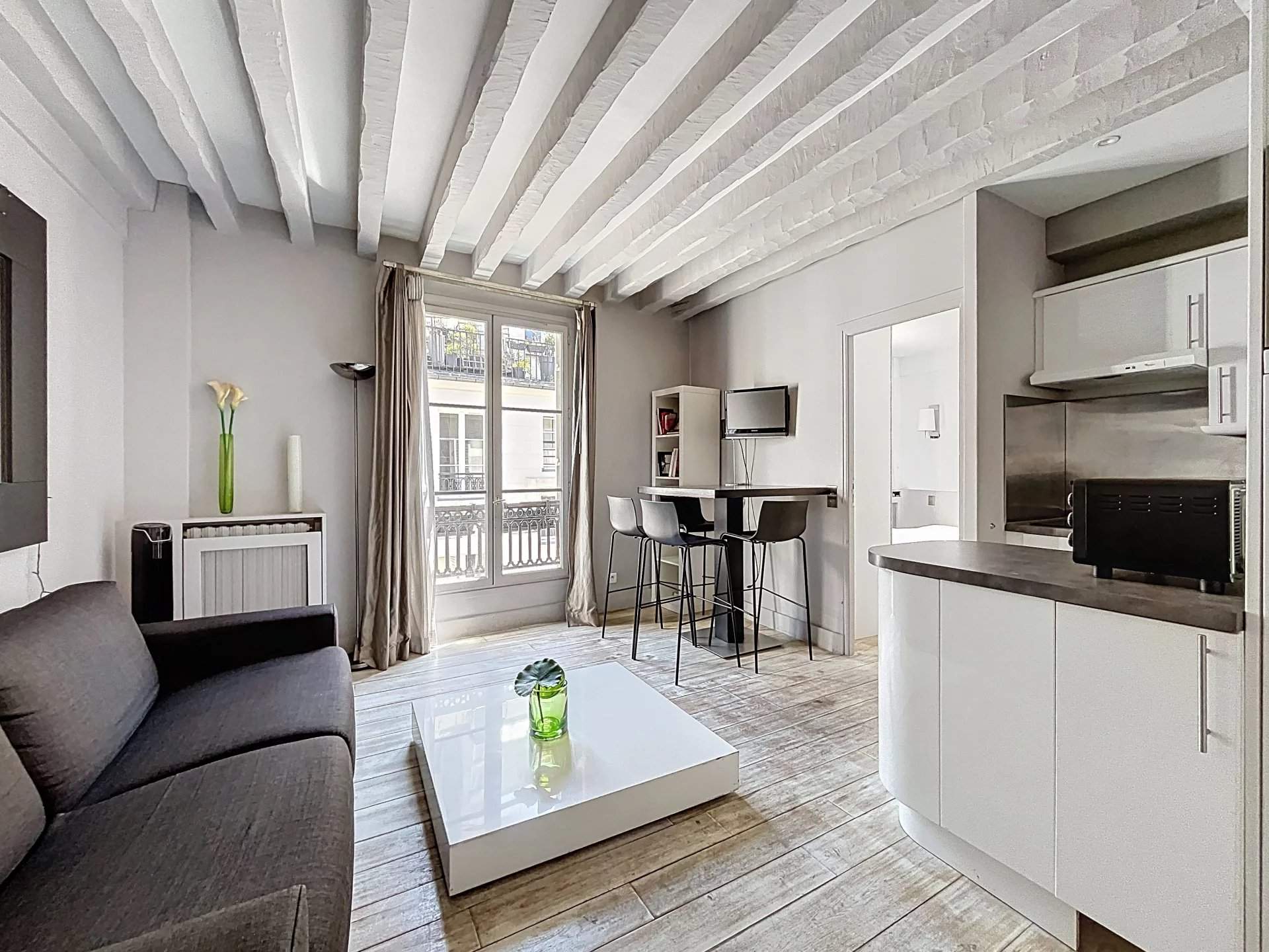 Paris  - Apartment 1 Bedroom - picture 1