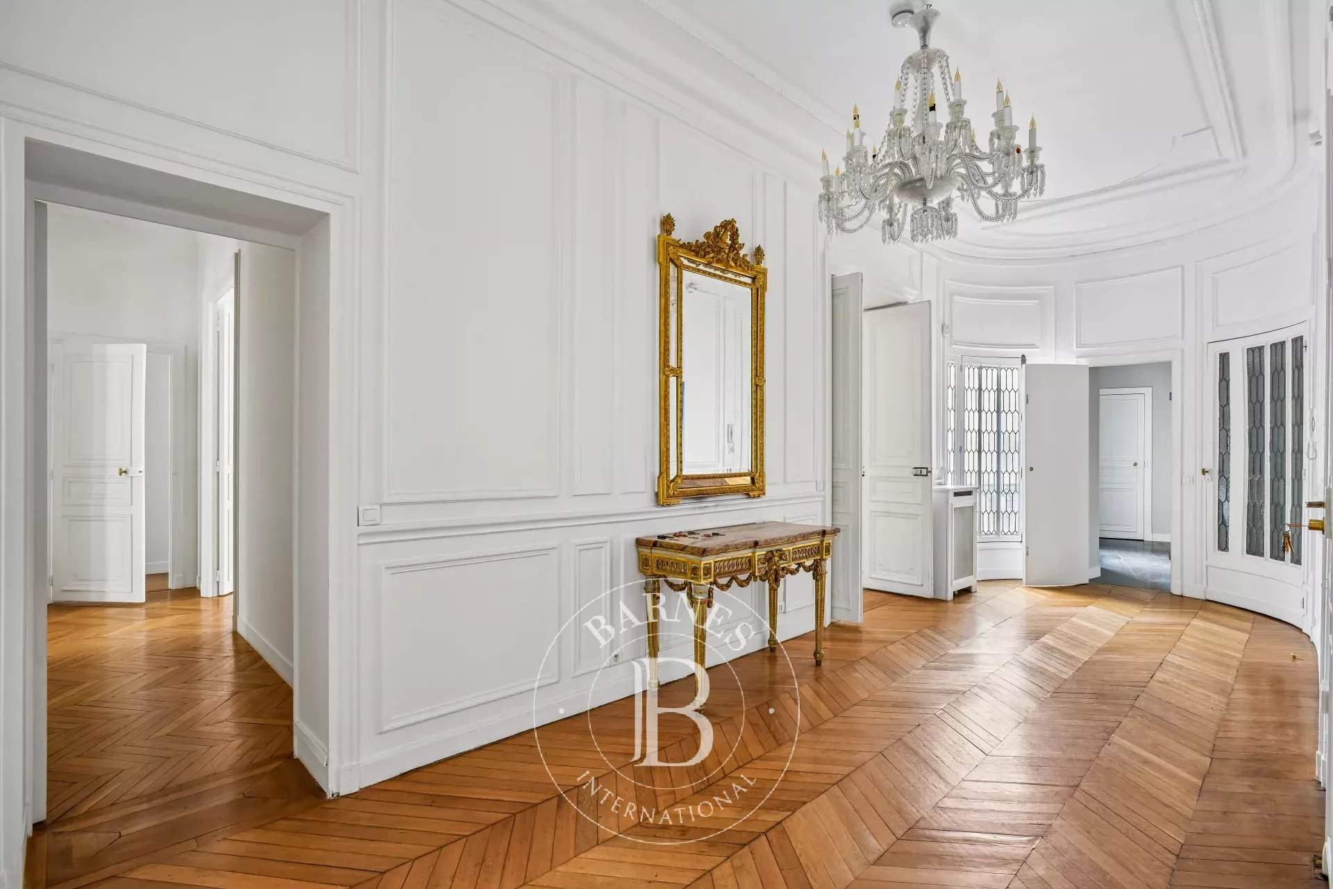 Paris  - Apartment 4 Bedrooms - picture 4