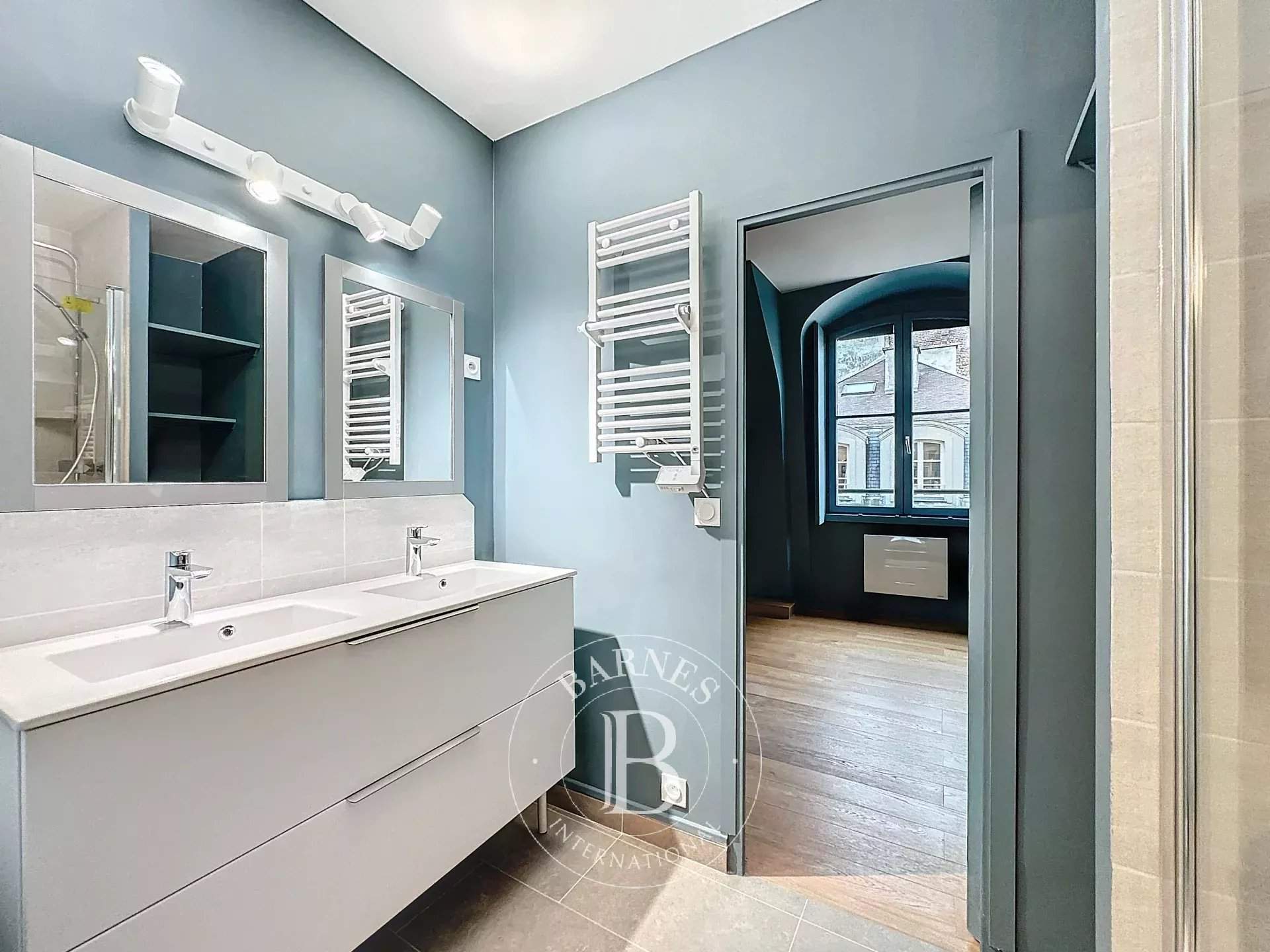 Paris  - Appartement 3 Pi&egrave;ces 2 Chambres - picture 8