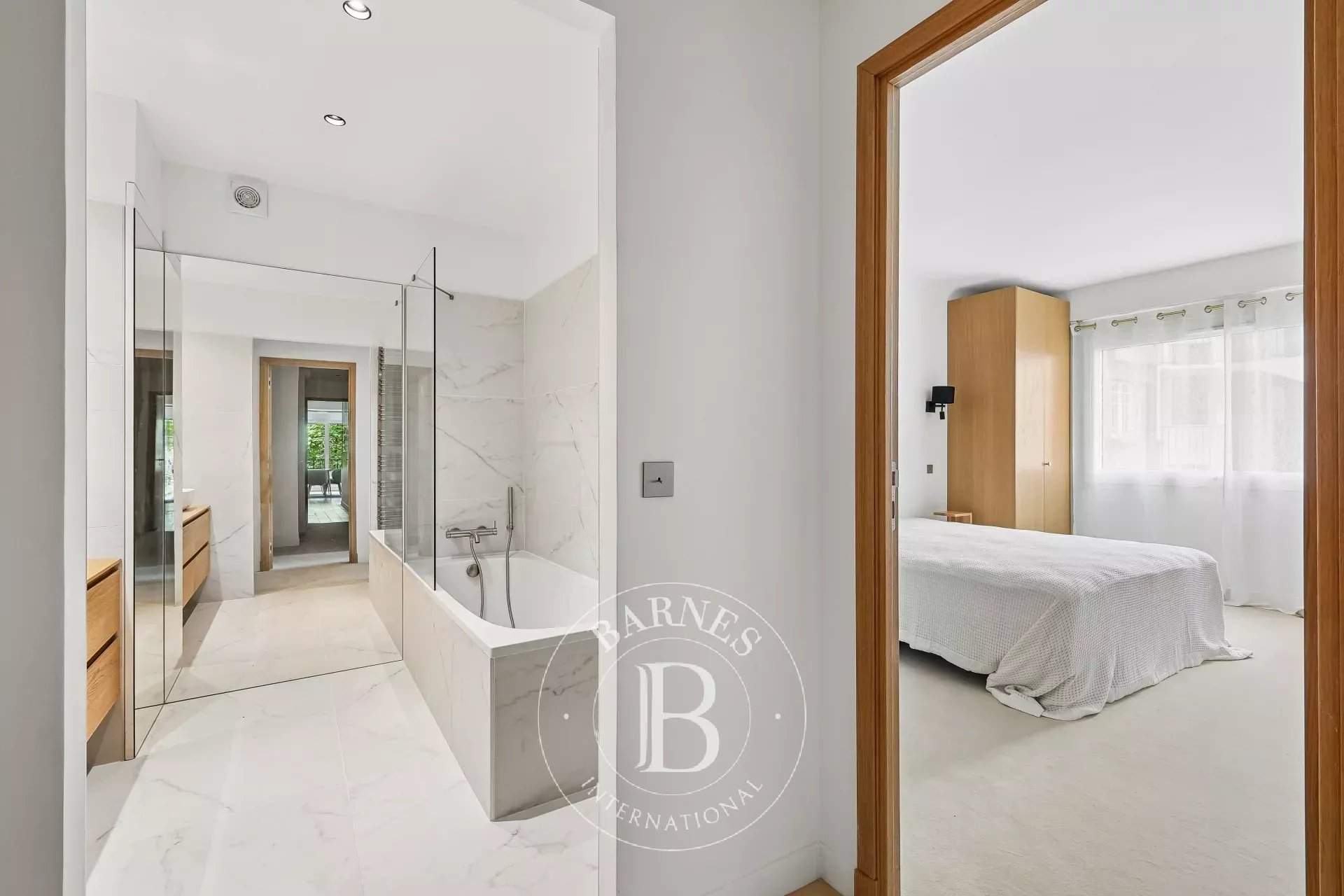 Paris  - Apartment 2 Bedrooms - picture 8