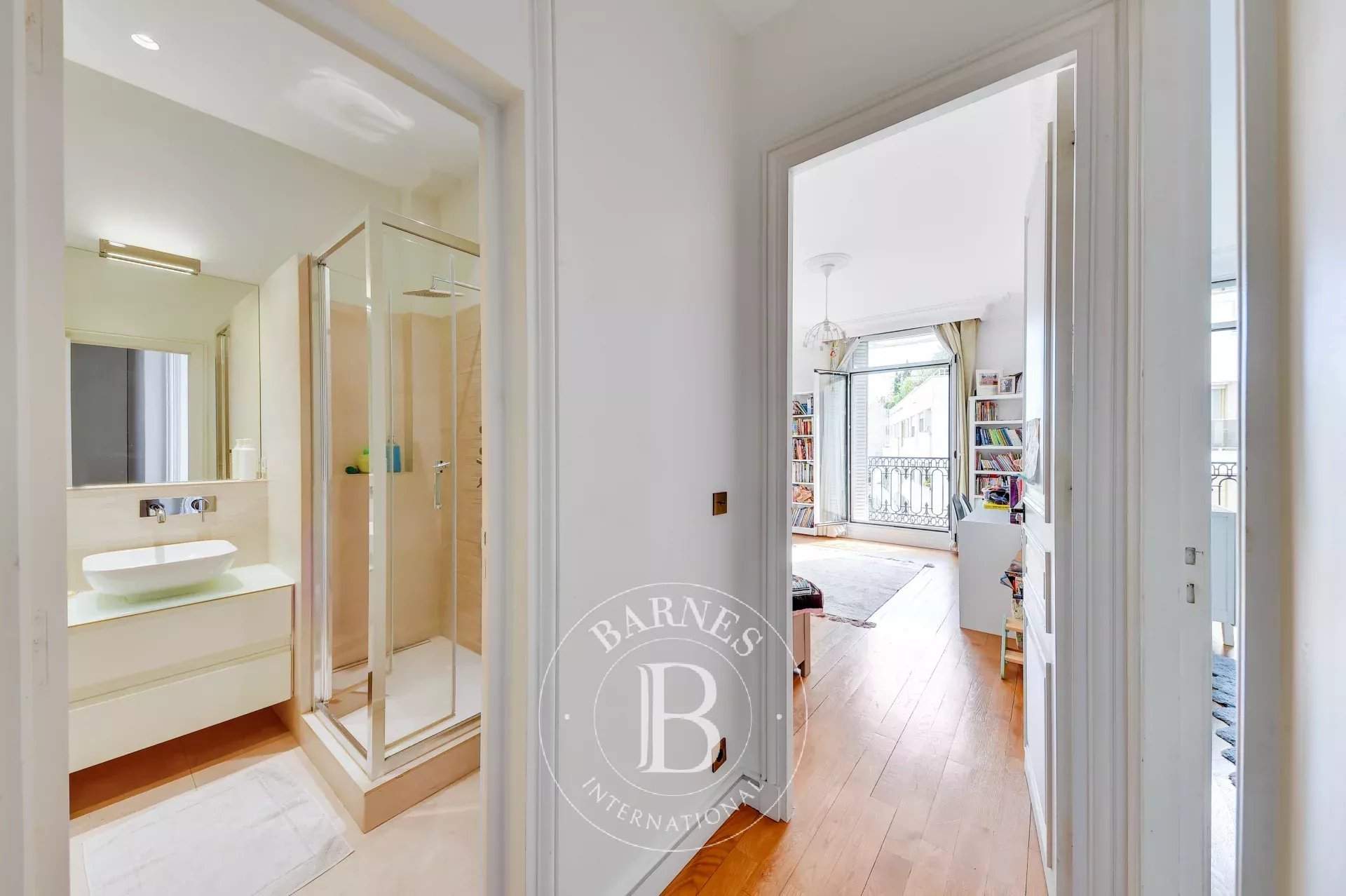 Paris  - Apartment 5 Bedrooms - picture 16
