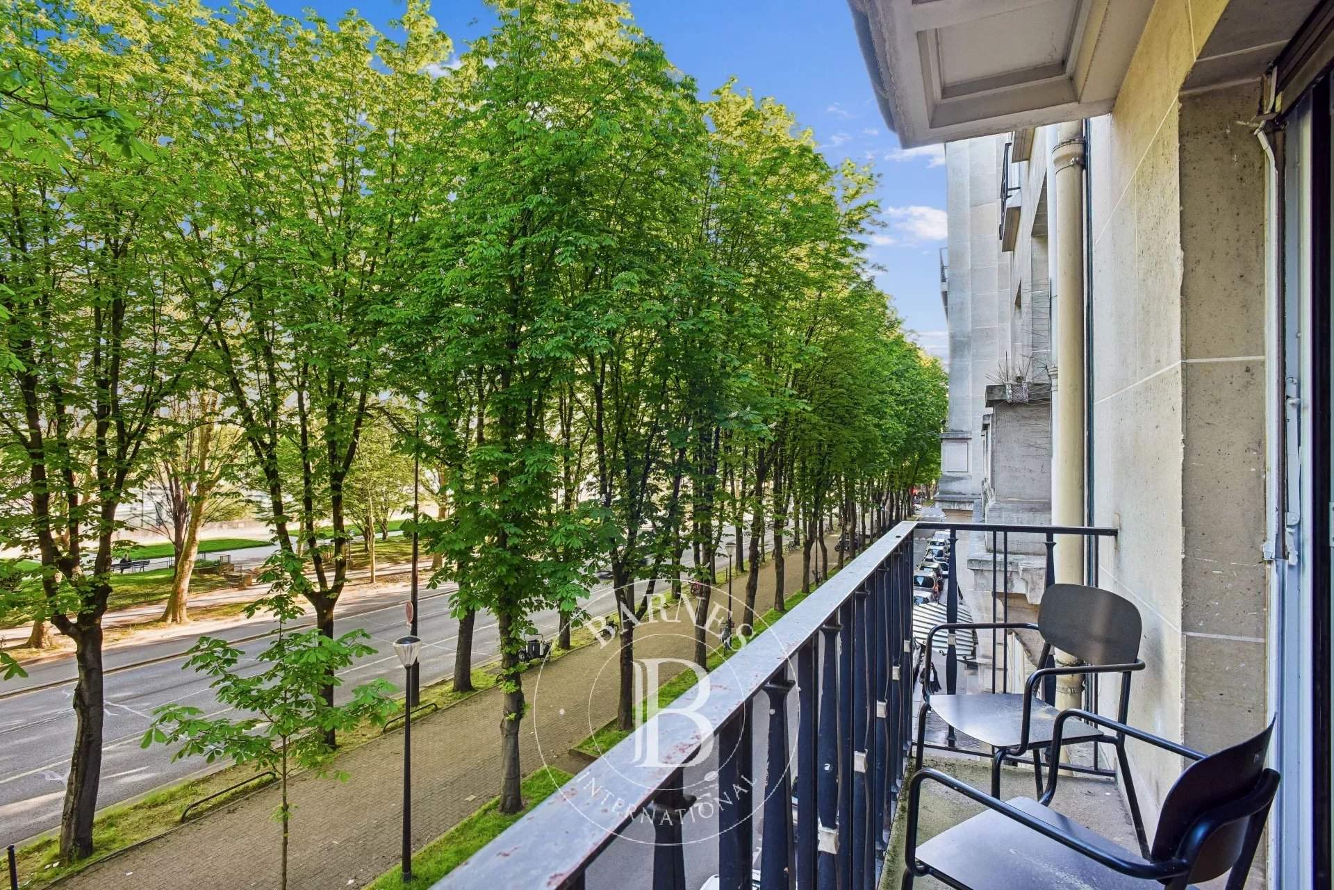 Paris  - Appartement 4 Pi&egrave;ces 2 Chambres - picture 3