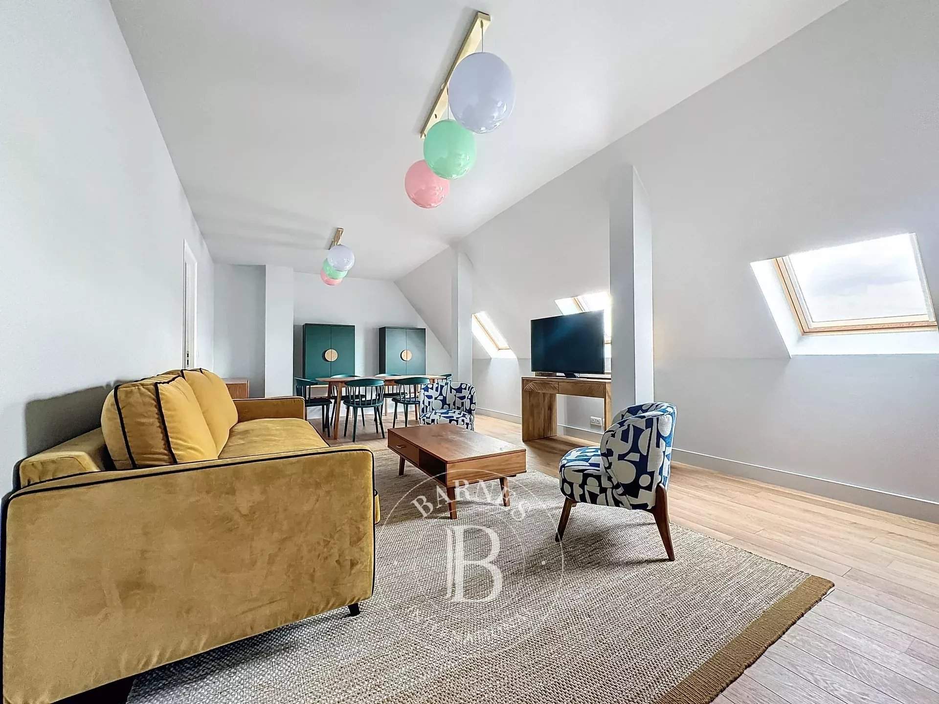 Paris  - Apartment 2 Bedrooms - picture 1