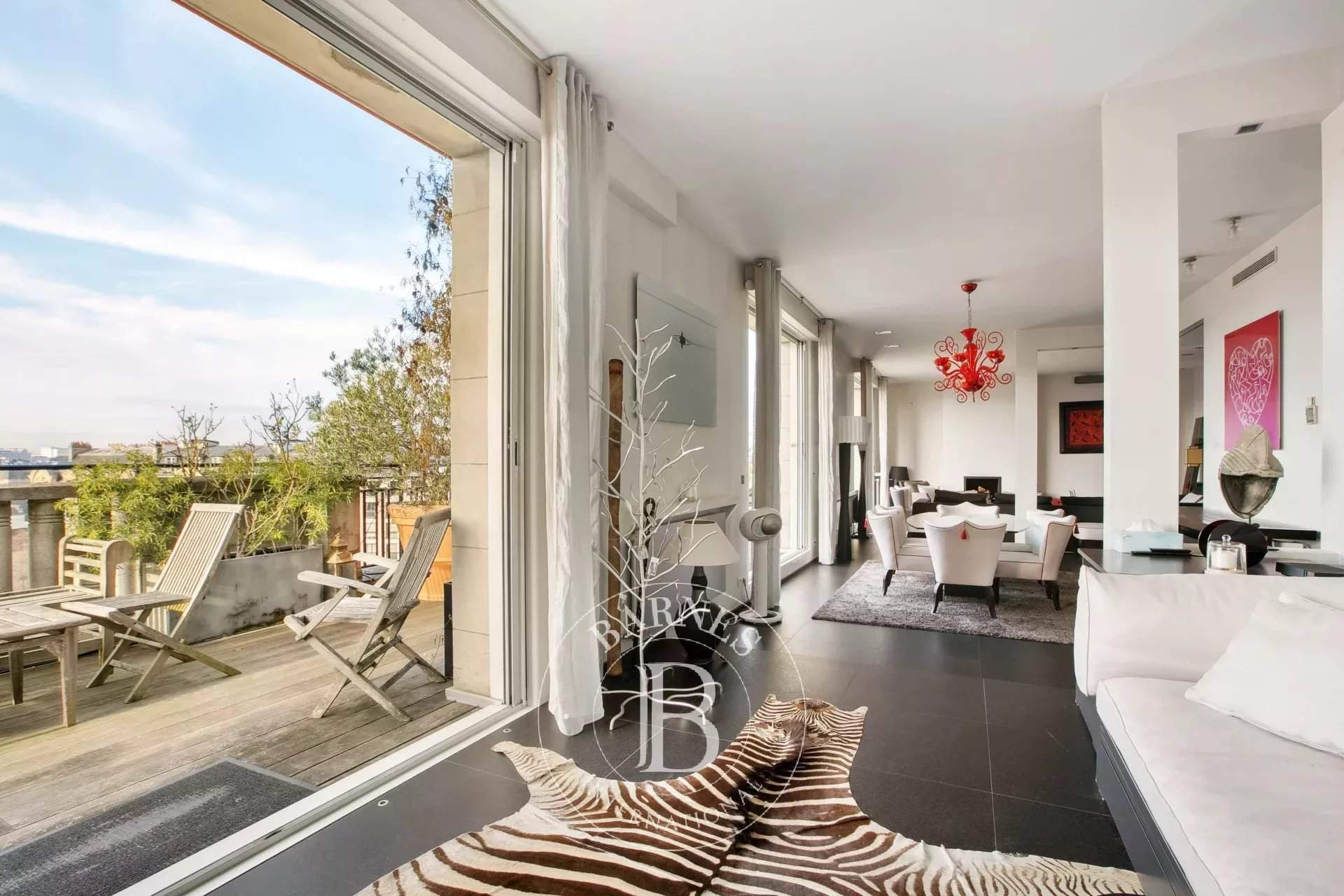 Paris  - Appartement 5 Pi&egrave;ces 3 Chambres - picture 7