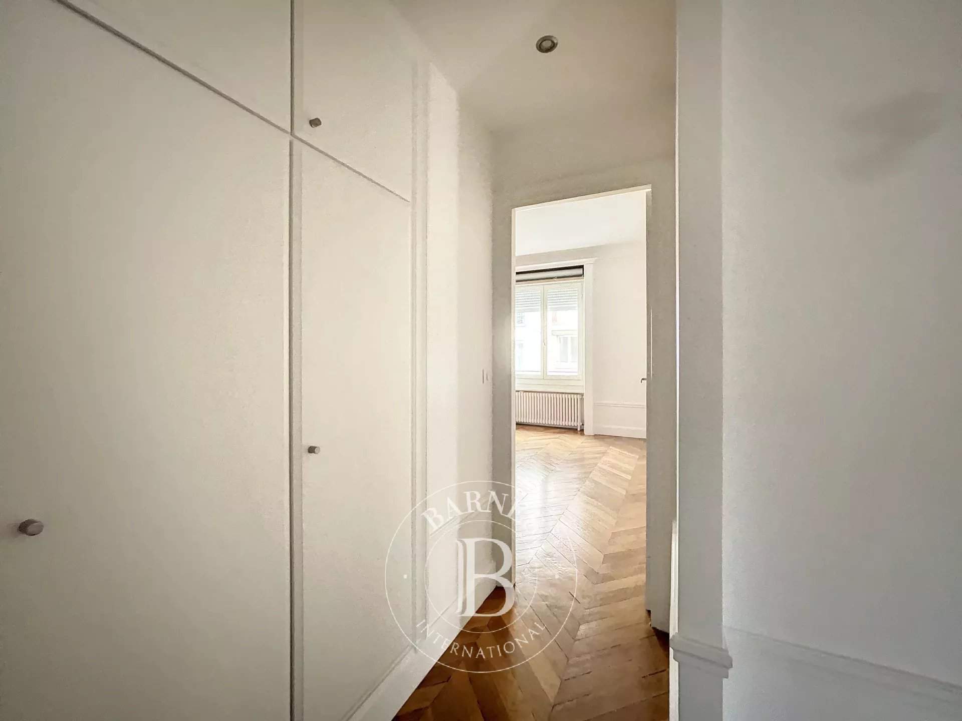 Paris  - Apartment 2 Bedrooms - picture 8