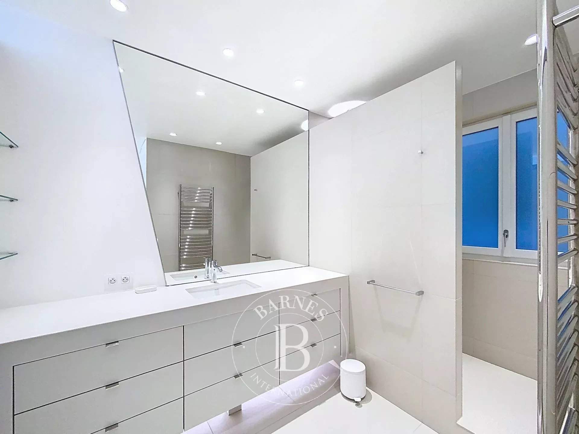 Paris  - Apartment 4 Bedrooms - picture 14