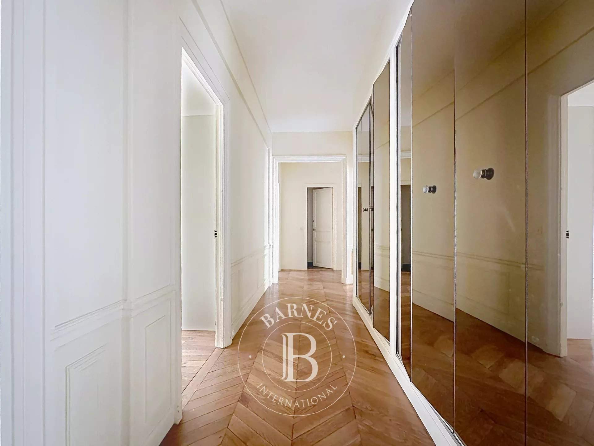 Paris  - Appartement 7 Pi&egrave;ces 4 Chambres - picture 18